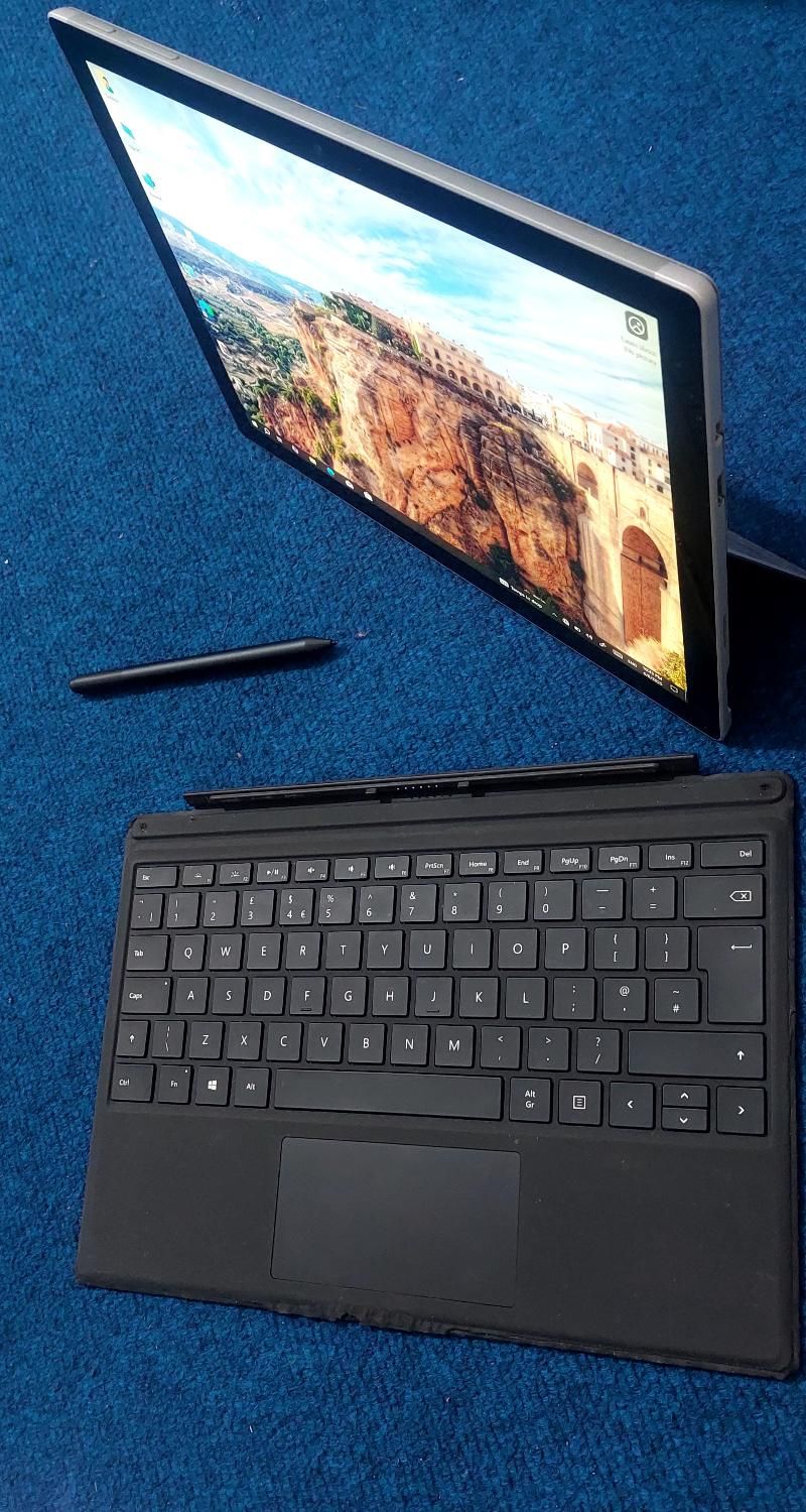 لپتاپ سرفیس پرو ۵ surface pro5 لمسی باقلم|رایانه همراه|اصفهان, شفق|دیوار
