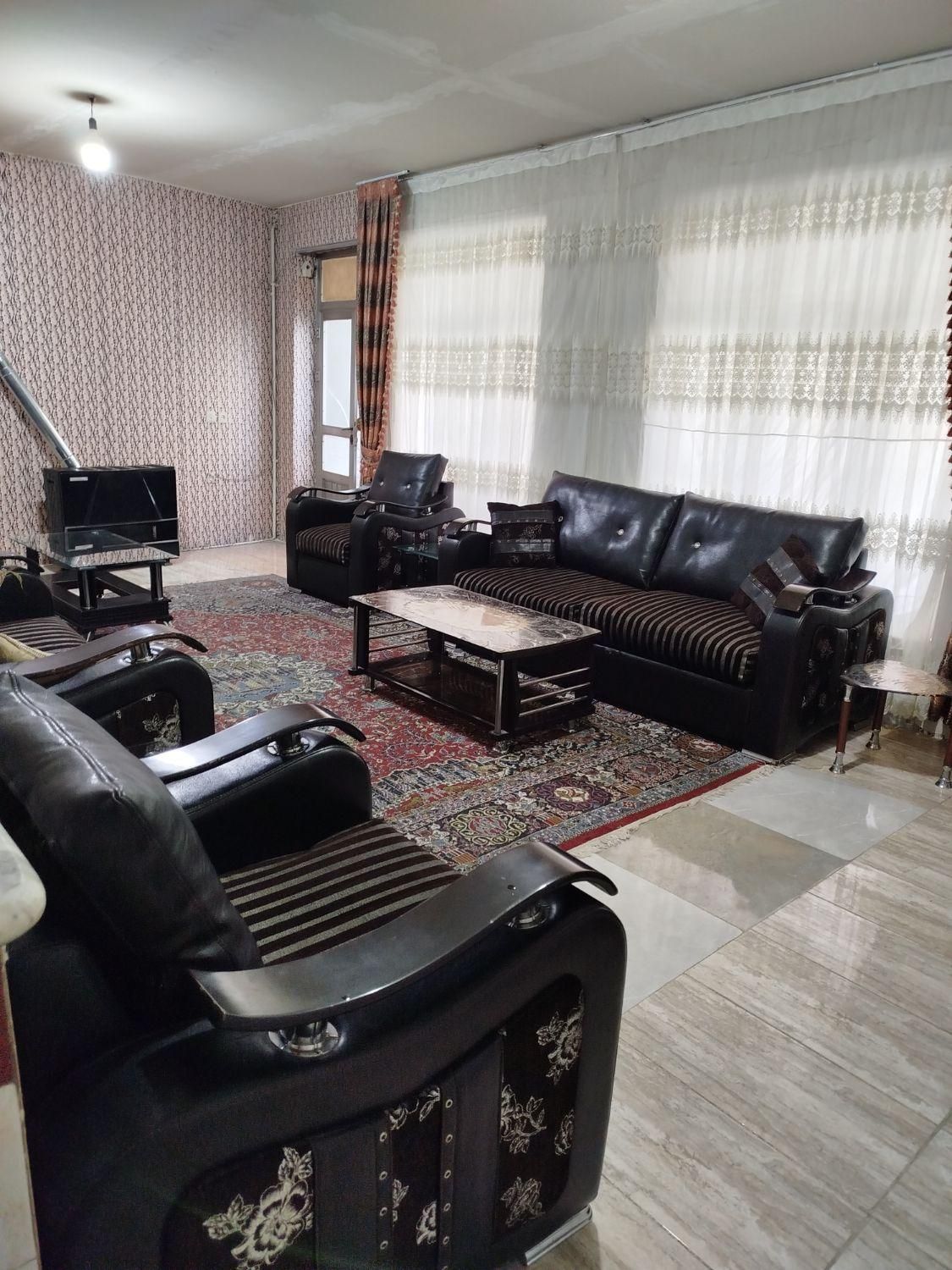 دربستی  خانواده در بهترین لوکیشن تبریز|اجارهٔ کوتاه‌مدت آپارتمان و سوئیت|تبریز, |دیوار