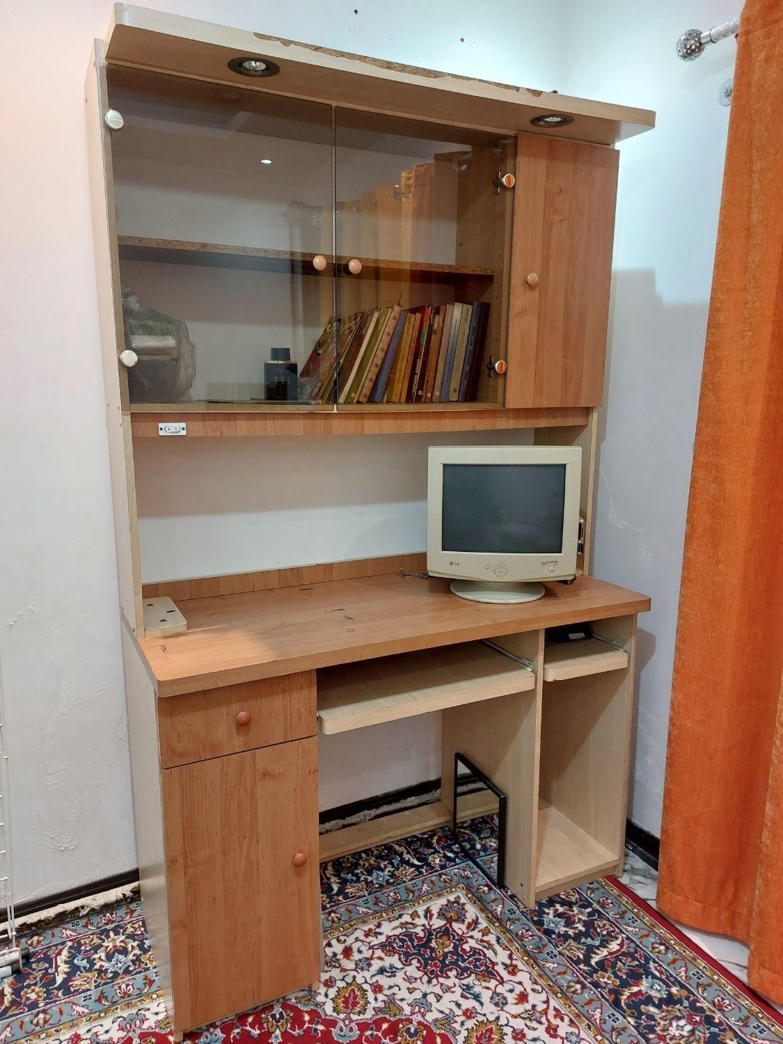 کتابخانه و میز کامپیوتر|میز تحریر و کامپیوتر|آمل, |دیوار