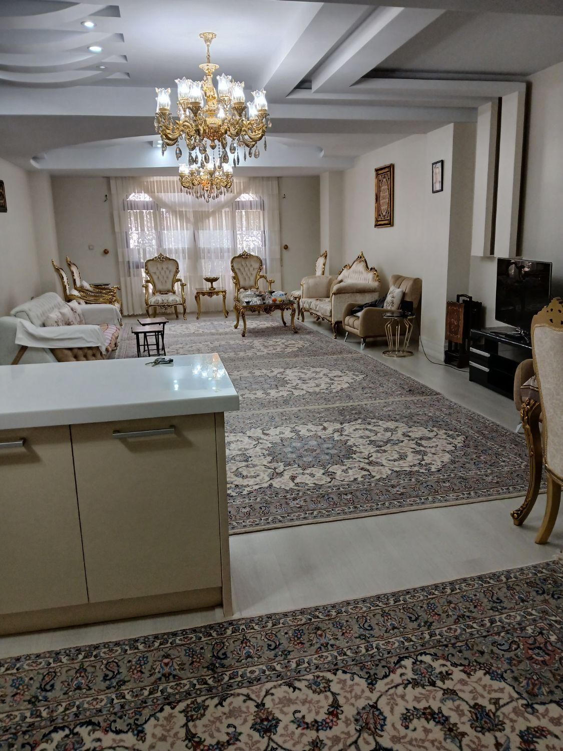آپارتمان۱۴۰مترسعادت آبادبالای میدان کاج|فروش آپارتمان|تهران, سعادت‌آباد|دیوار