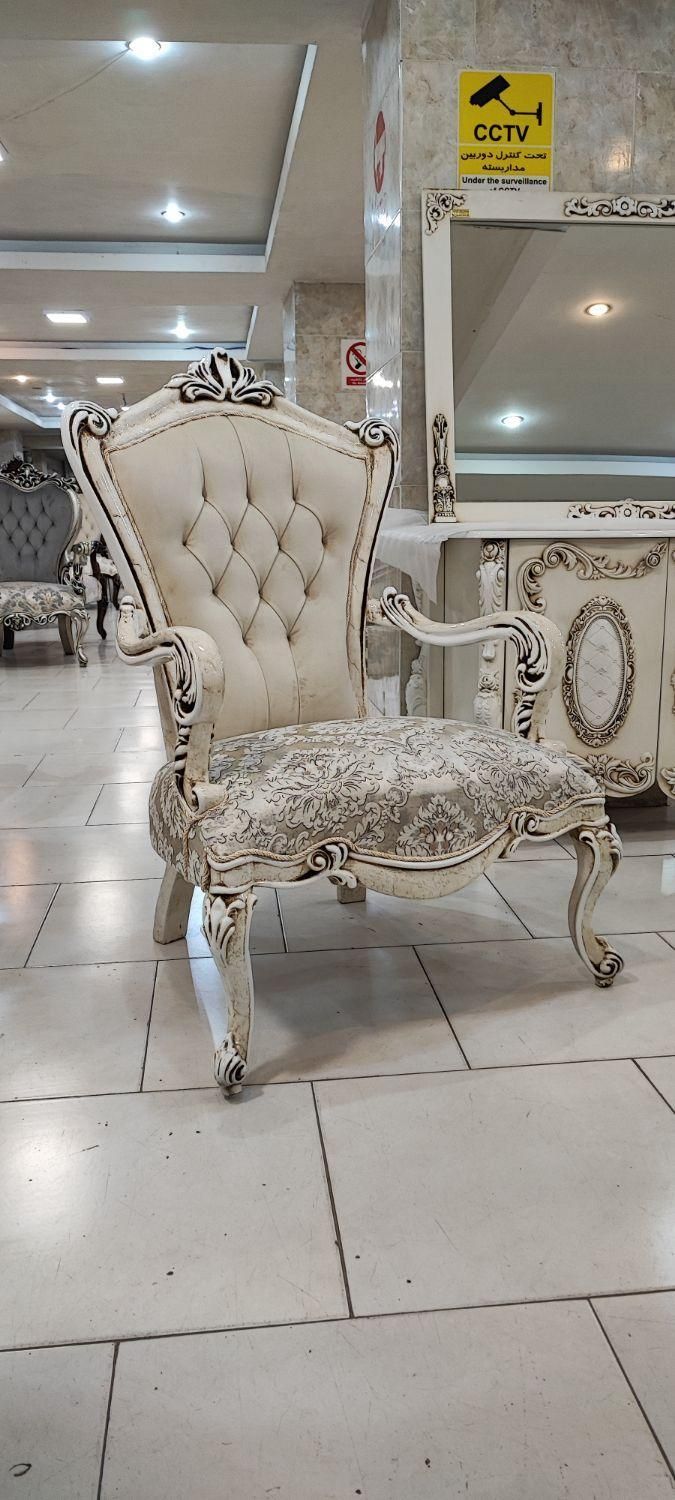 مبل یاژ۲۶ ((طرح تعویض مبل کهنه شما بامبل نو))|مبلمان خانگی و میز عسلی|کرج, جهانشهر|دیوار