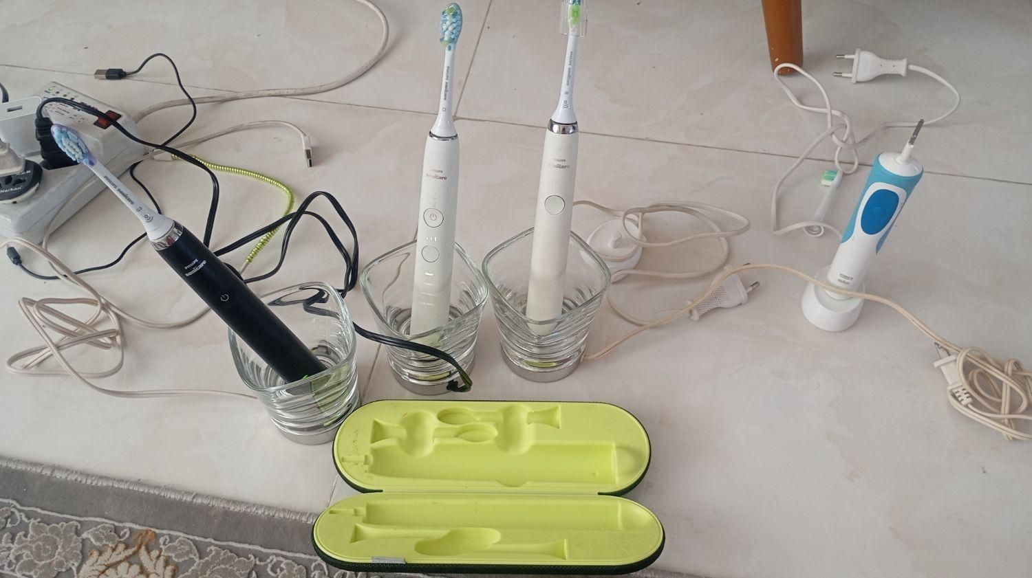 مسواک برقی مدل Philips Sonicare|آرایشی، بهداشتی، درمانی|تهران, شهرک تختی|دیوار