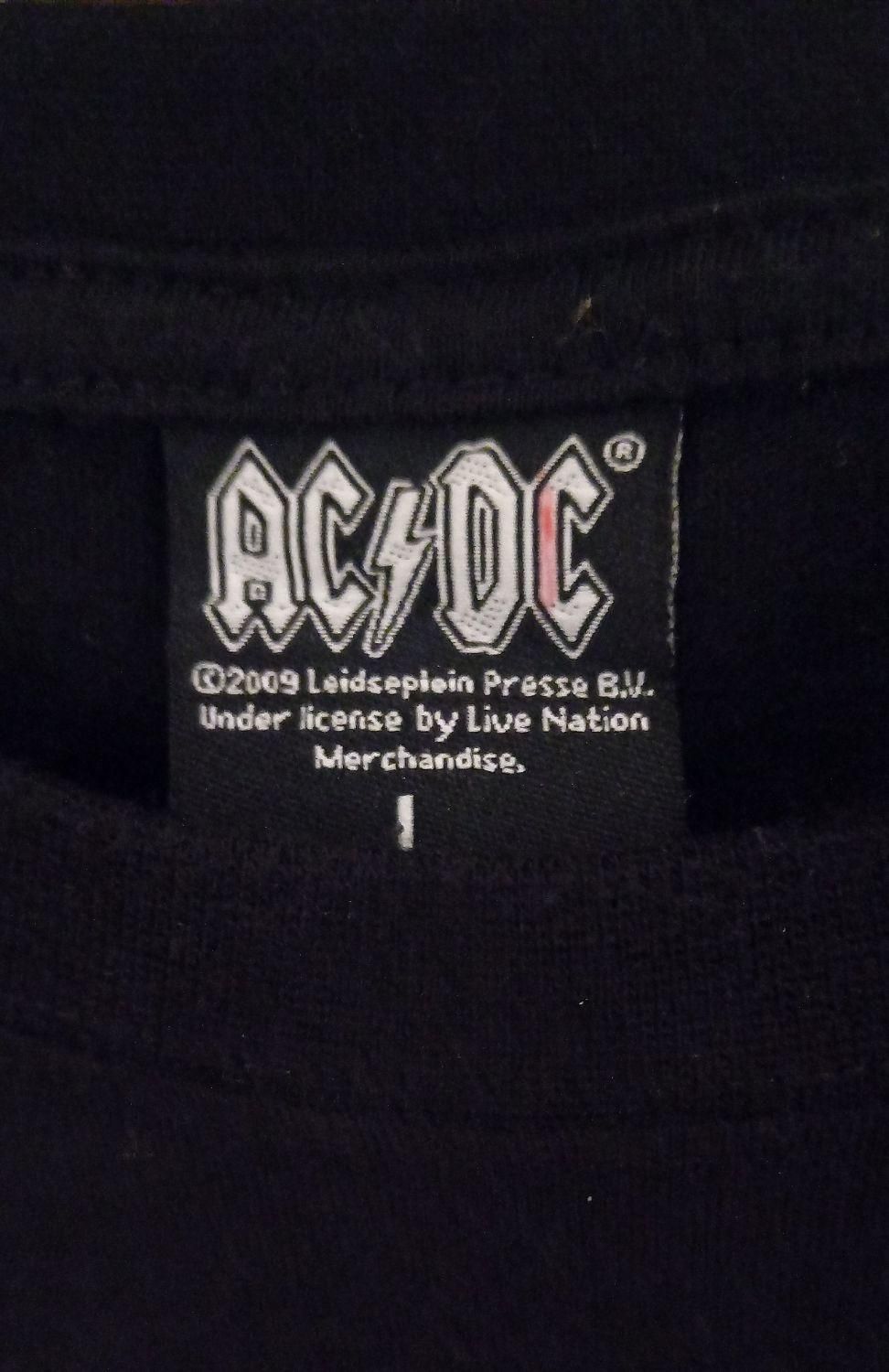تیشرت ACDC کلکسیونی کسی اگه میخواد تکست بده پیویم|کلکسیون و سرگرمی|تهران, سازمان برنامه|دیوار
