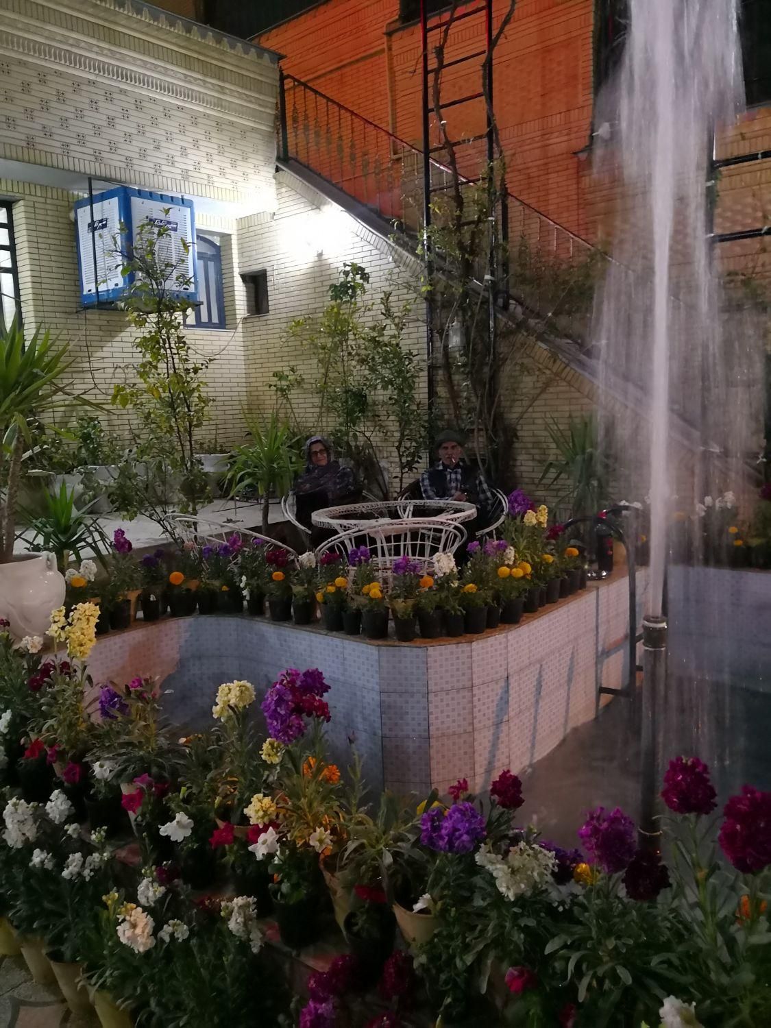 خانه مسافر سوئیت منزل مبله و باغ در شیراز|اجارهٔ کوتاه‌مدت آپارتمان و سوئیت|شیراز, آزادگان|دیوار
