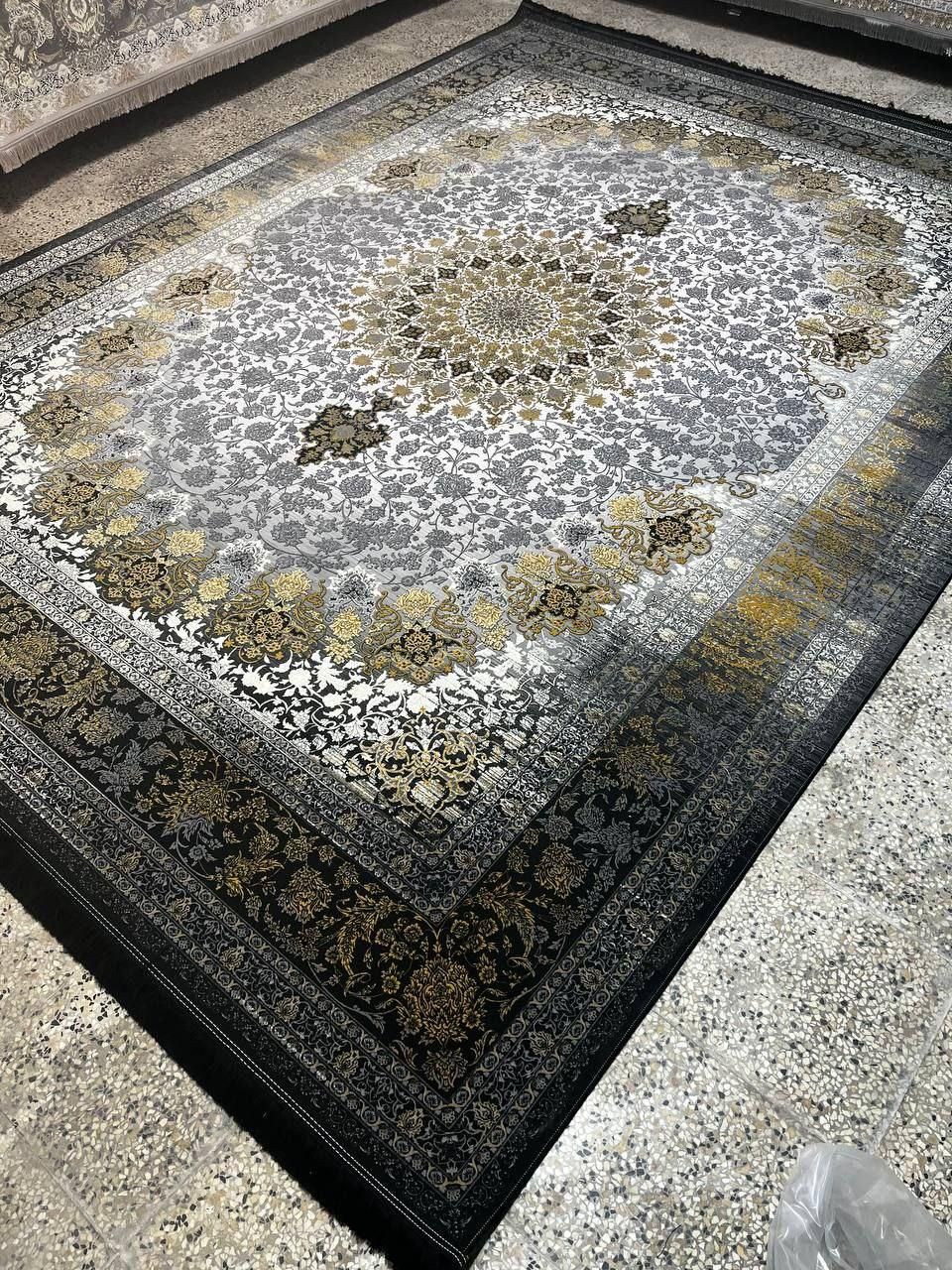 فرش دلخواهت رو بی واسطه بخر|فرش|کاشان, کارگر|دیوار