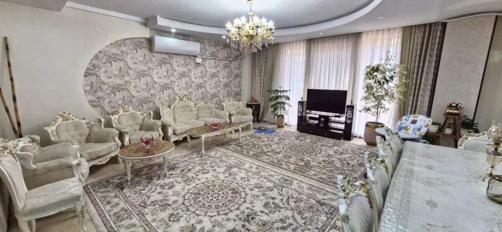 مبل  سلطنتی و میز ناهارخوری|مبلمان خانگی و میز عسلی|تهران, سردارجنگل|دیوار