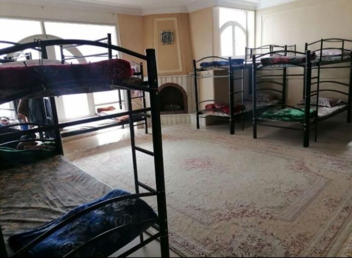 خوابگاه آقایان ماهانه ۱۷۵۰ تومان|اجارهٔ کوتاه‌مدت آپارتمان و سوئیت|اصفهان, وحید|دیوار