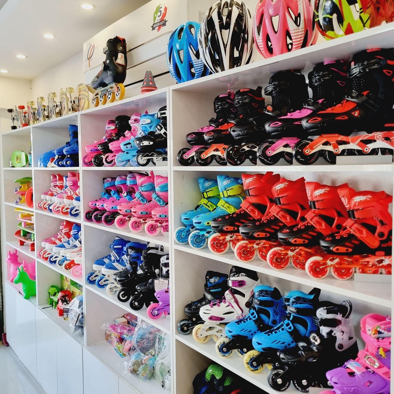 کفش اسکیت و ملزومات|دوچرخه، اسکیت، اسکوتر|اصفهان, محله سفلی|دیوار