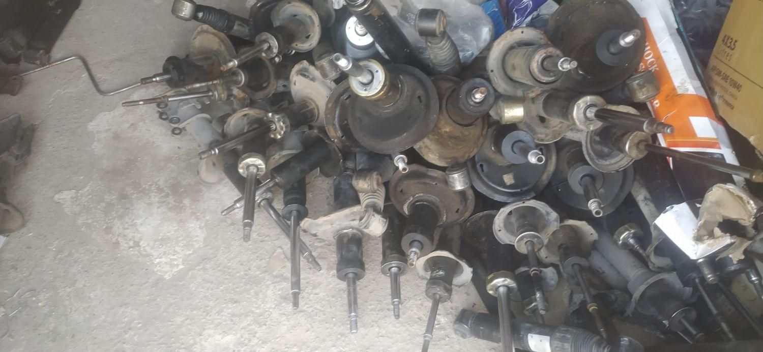 کمک فنر گازی روغنی با ضمانت|قطعات یدکی و لوازم جانبی|کاشان, فاز ۱ ناجی آباد|دیوار