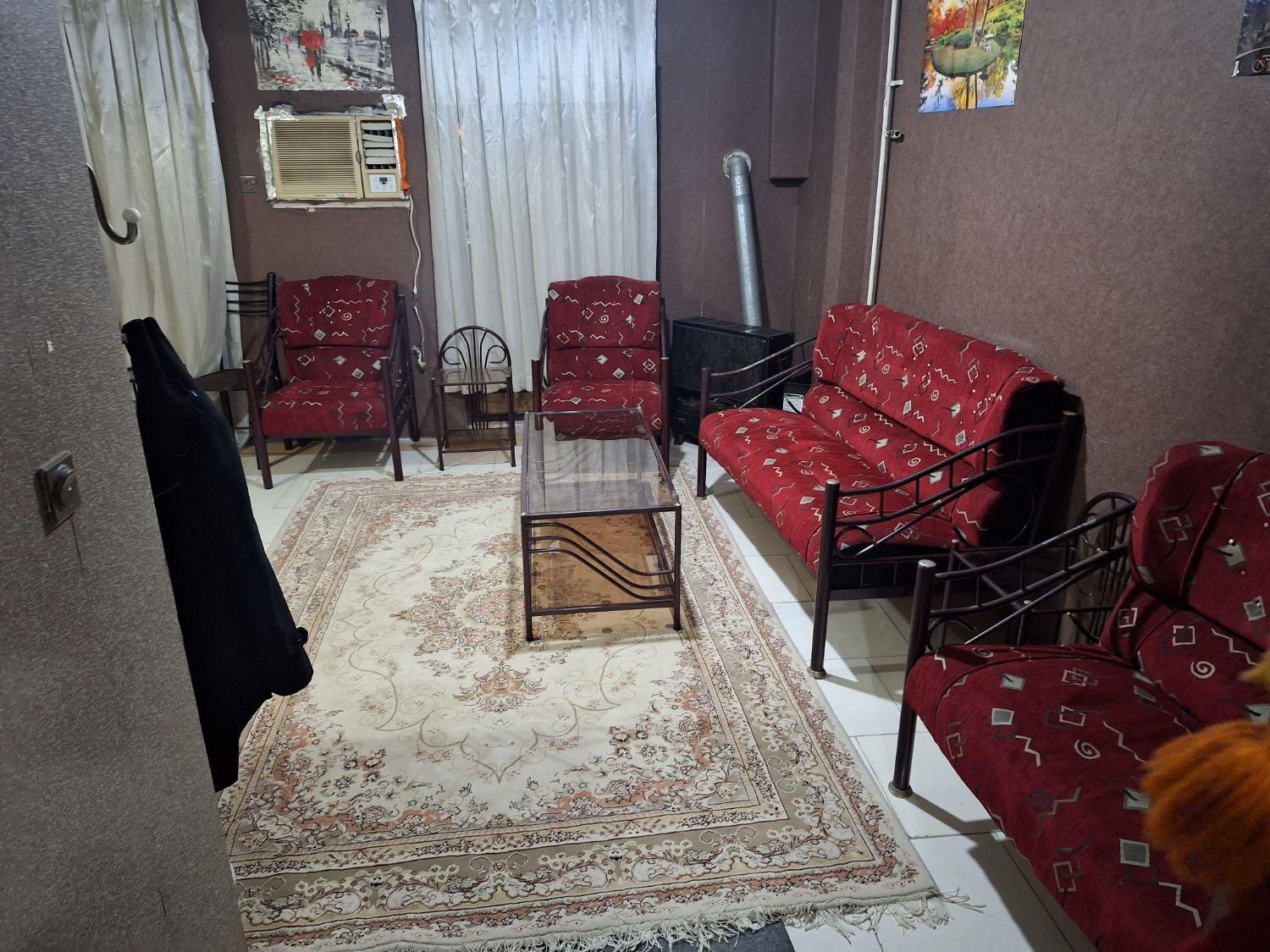 سوئیت طبقه اول داخل شهر البرز ۶۲|اجارهٔ کوتاه‌مدت آپارتمان و سوئیت|قائم‌شهر, |دیوار