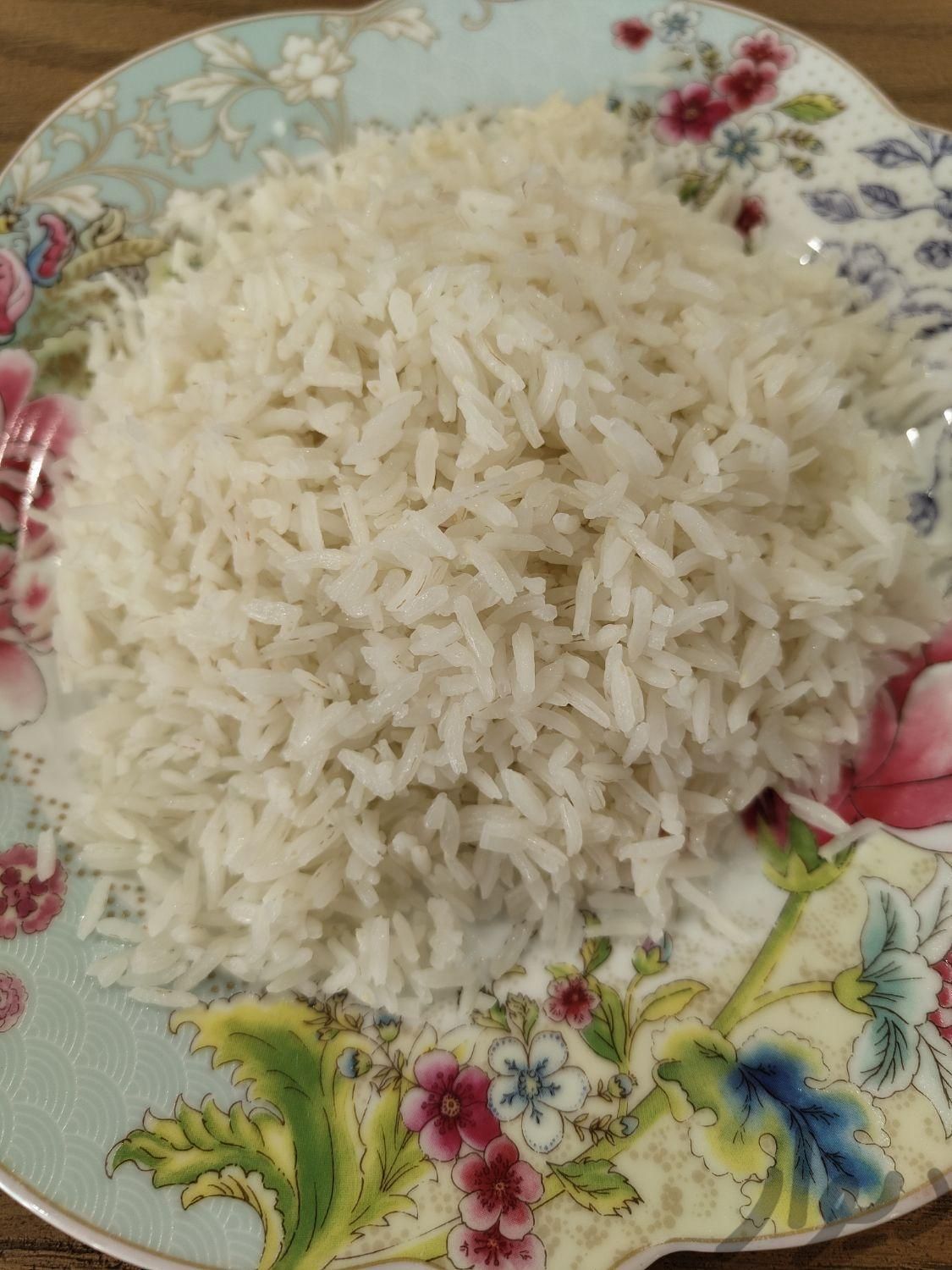 برنج طارم خوشپخت دانه بلند    کالا برگ و آزاد|خوردنی و آشامیدنی|اصفهان, عسگریه|دیوار
