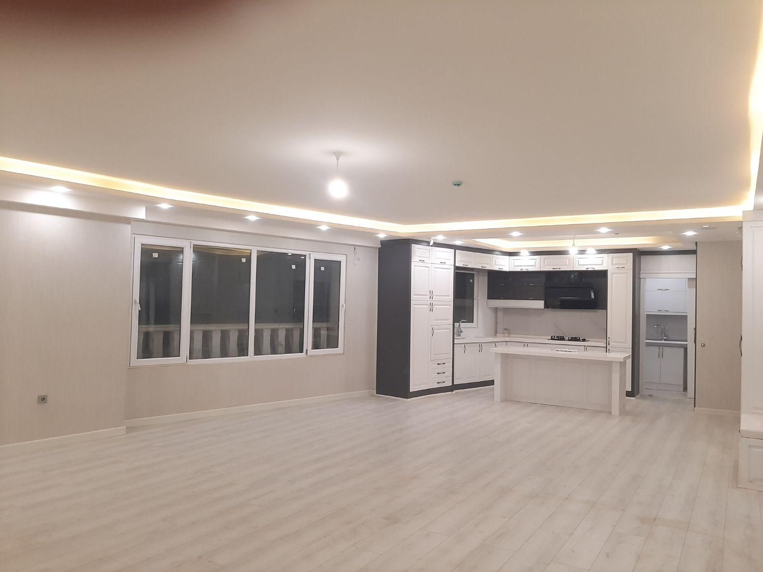بلوارگیلان/۲۲۳متر/تکواحدی/چهارخواب/دوپارکینگ|فروش آپارتمان|رشت, گلسار|دیوار