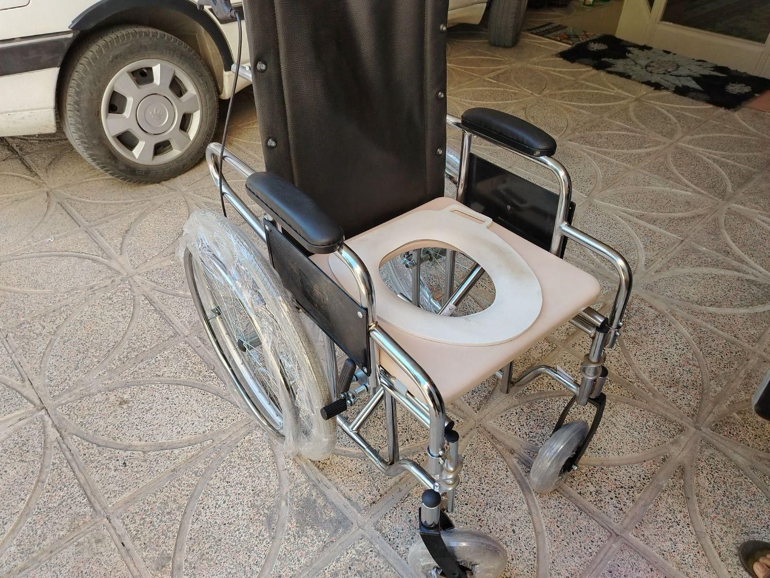 یک عدد ویلچر نو و استفاده نشده با قابلیت تخت شو|آرایشی، بهداشتی، درمانی|اصفهان, شهید رجایی|دیوار