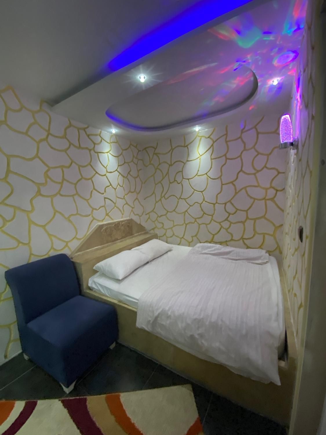 دوخوابه لب دریا با امکانات رفتهی|اجارهٔ کوتاهمدت ویلا و باغ|بندر انزلی, دهکده ساحلی|دیوار