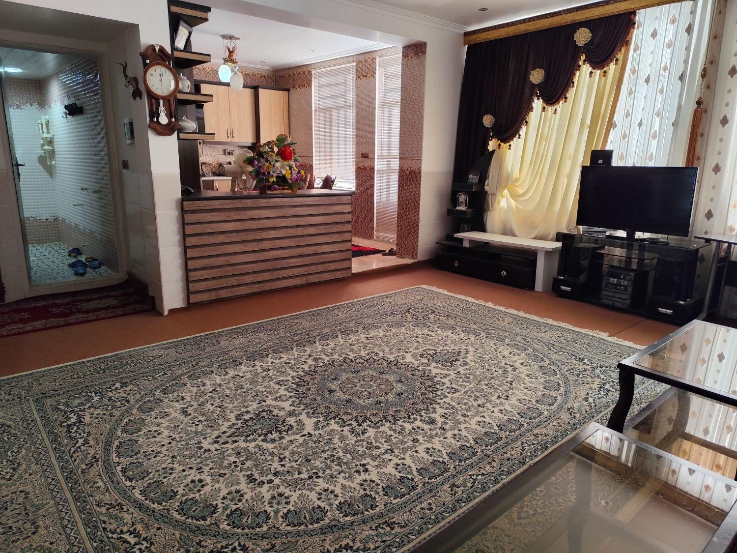 اجارمنزل مبله سوئیت آپارتمان شخصی روزانه|اجارهٔ کوتاه‌مدت آپارتمان و سوئیت|یزد, |دیوار