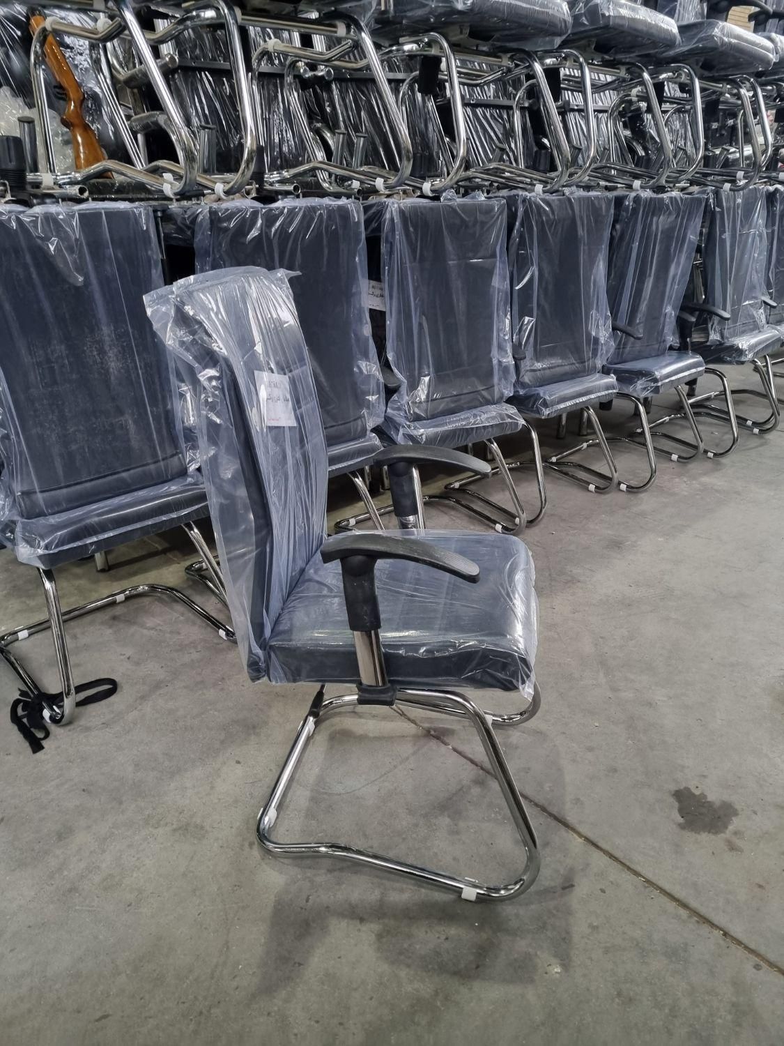 صندلی کنفرانس|صندلی و نیمکت|تبریز, |دیوار