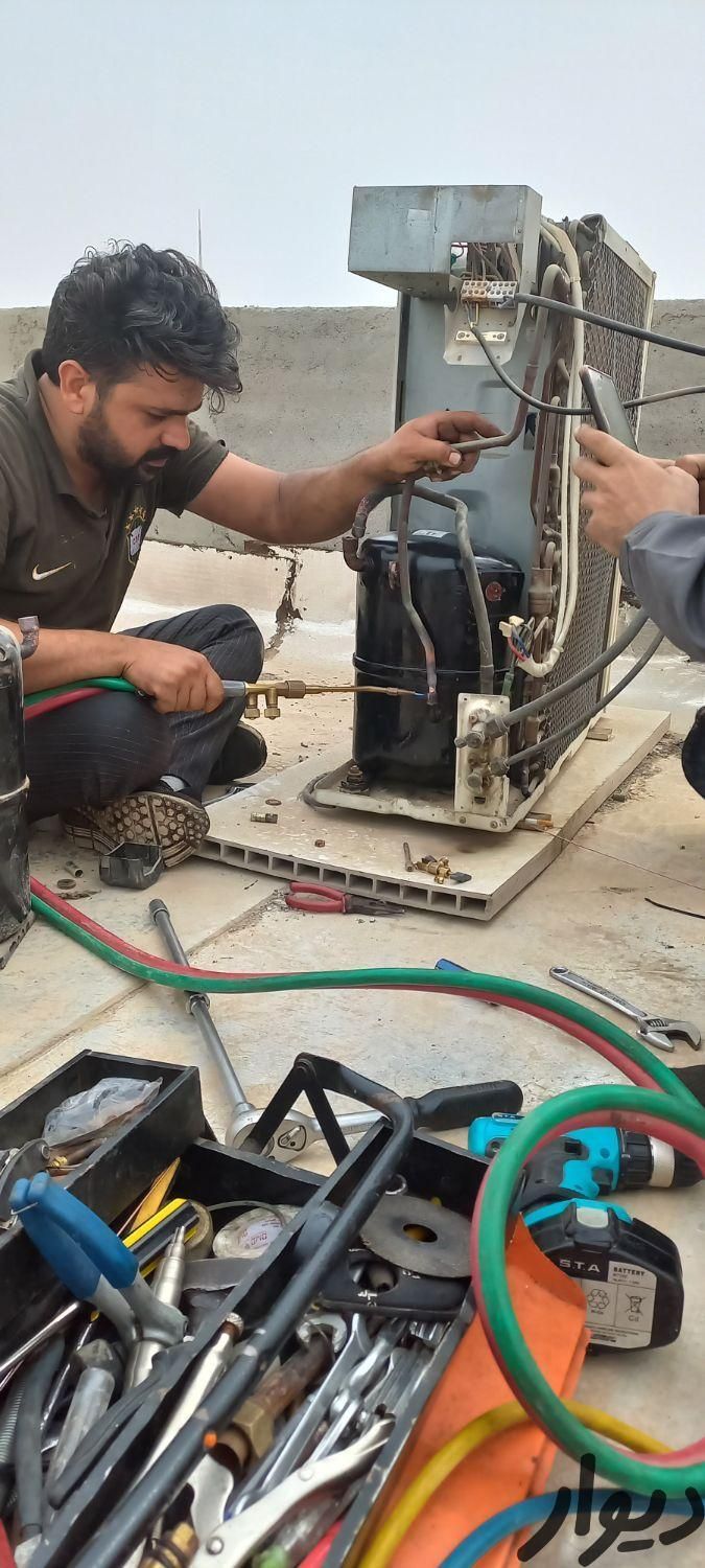 نصب،نصاب، سرویس تعمیر کولر های ۲ تیکه و پنجره ای|خدمات پیشه و مهارت|اهواز, کمپلو جنوبی|دیوار