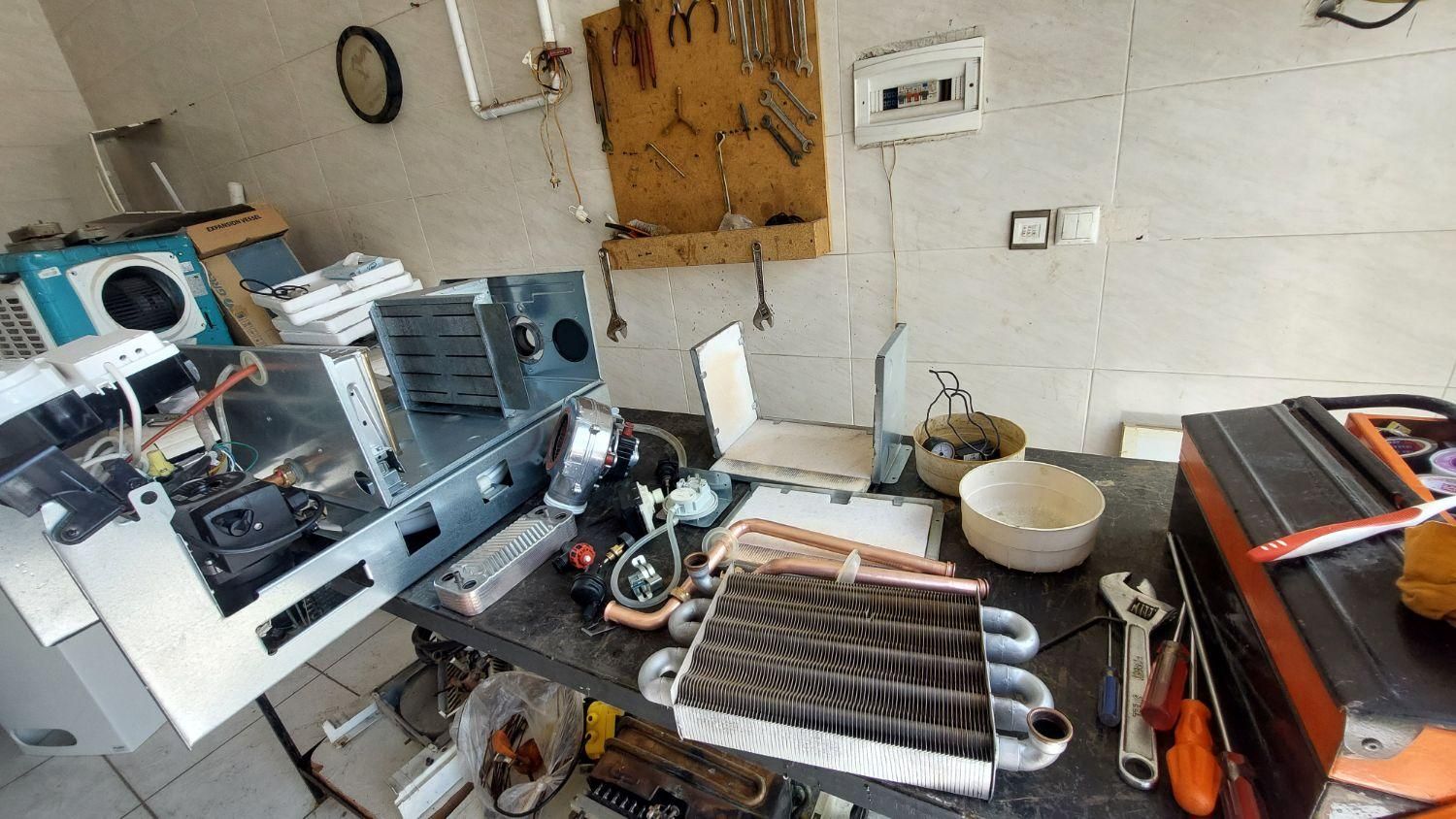 خدمات فنی و تعمیرات تخصصی پکیج|خدمات پیشه و مهارت|لنجان, |دیوار