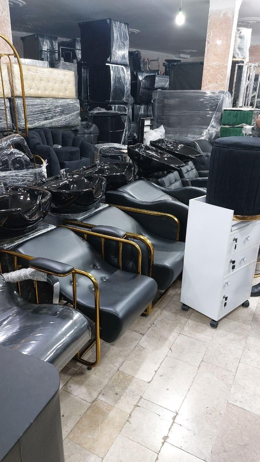صندلی کپ چستر آرایشگاه|آرایشگاه و سالن‌های زیبایی|مشهد, طلاب|دیوار