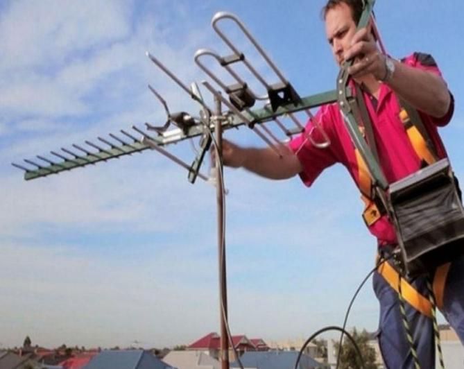 نصب ، تعمیر و تنظیم انواع آنتن نصاب پایه تلویزیون|خدمات پیشه و مهارت|مشهد, الهیه|دیوار