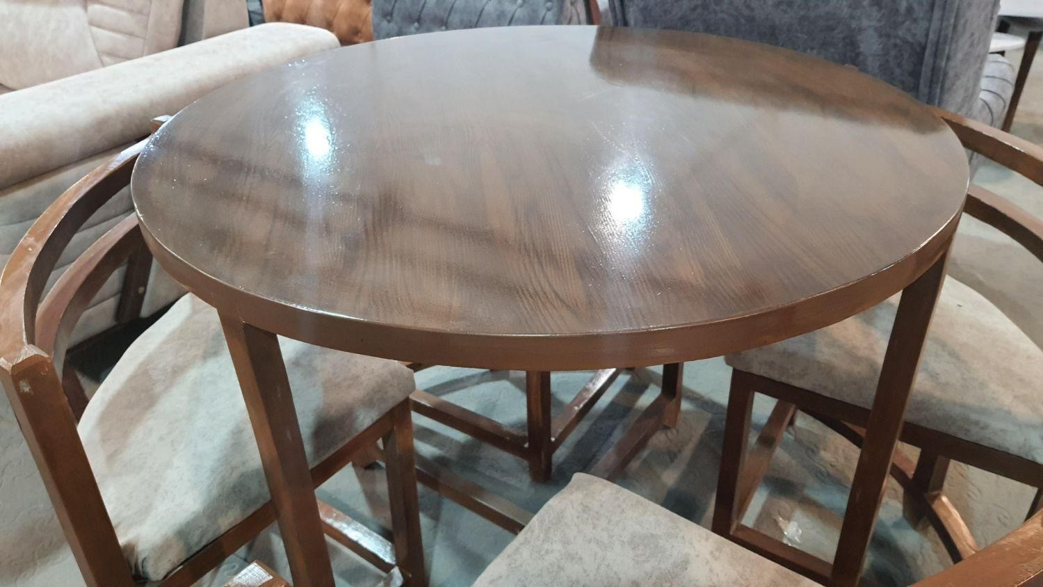 میزکمجا|میز و صندلی غذاخوری|اصفهان, بهارستان|دیوار