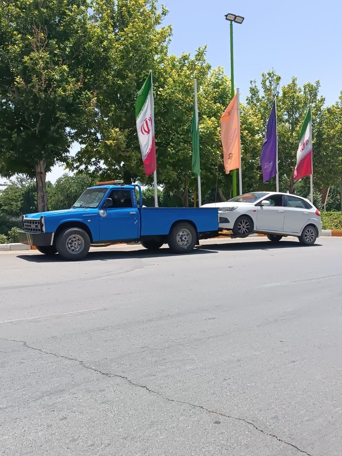 امداد خودرو بر  یدک کش یدکش جرثقیل چرخگیر تعمیرات|خدمات حمل و نقل|اصفهان, احمدآباد|دیوار