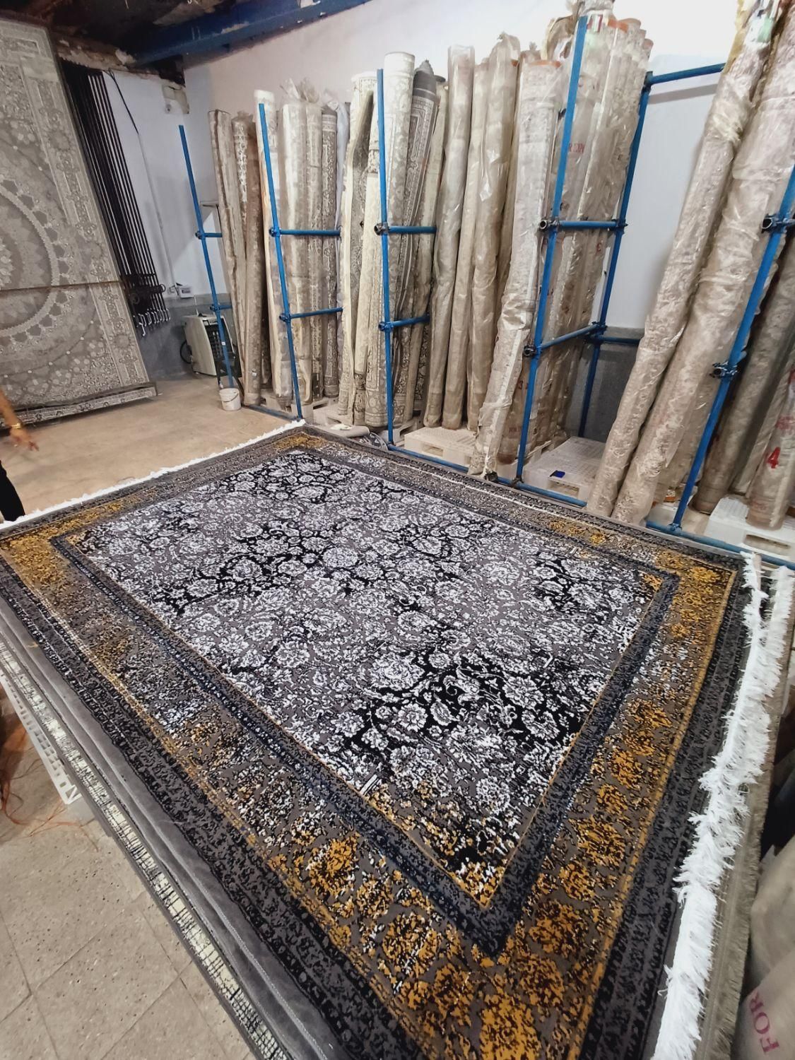 فرش ۹متری تک انبارگردانی طرح ۷۰۰ نخ BSF|فرش|مشهد, طلاب|دیوار