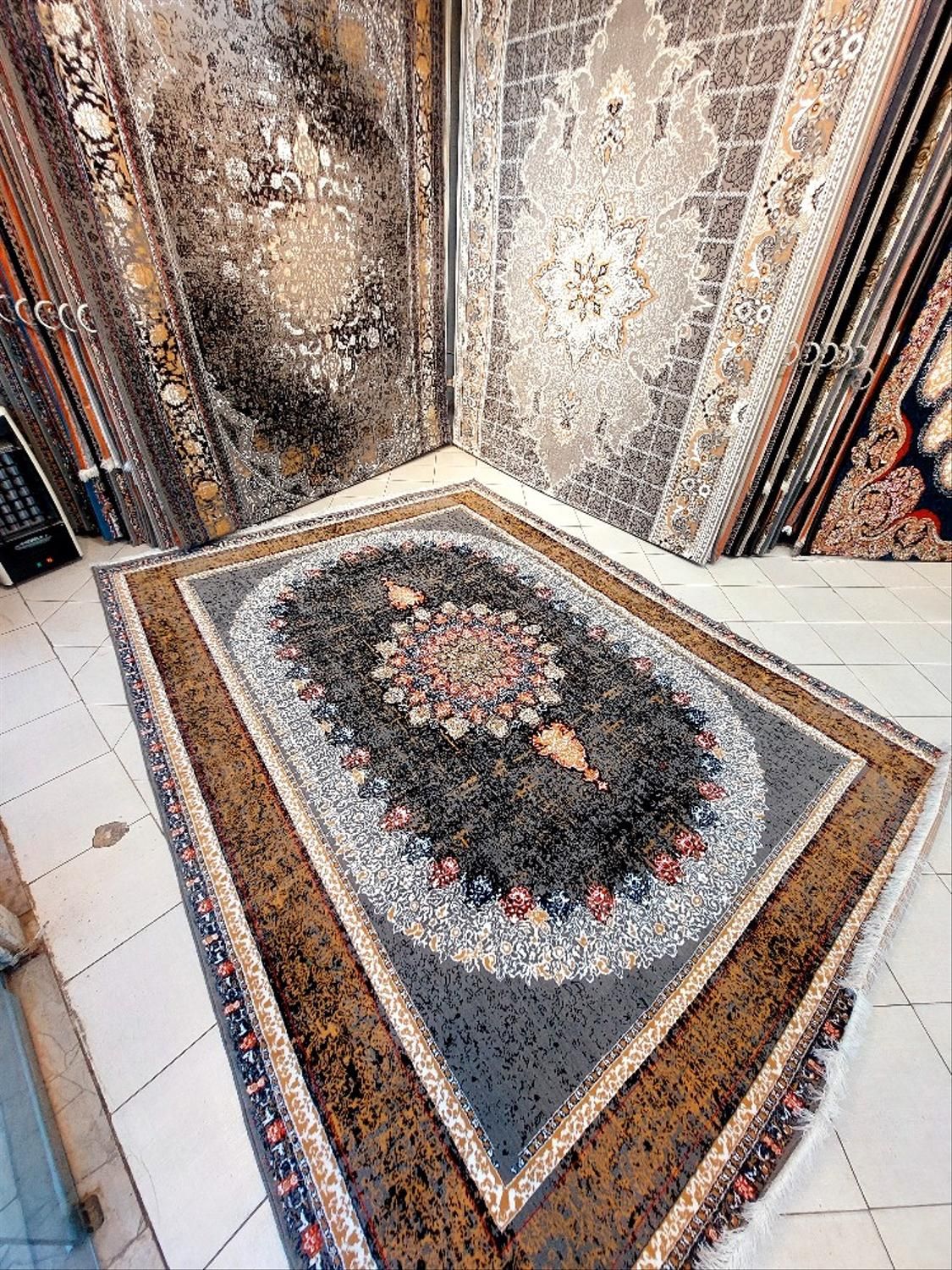 فرش۱۲متری دیزاین ۷۰۰شانه اصل تراکم۱۸۰۰ تمام نخbcf|فرش|مشهد, طلاب|دیوار