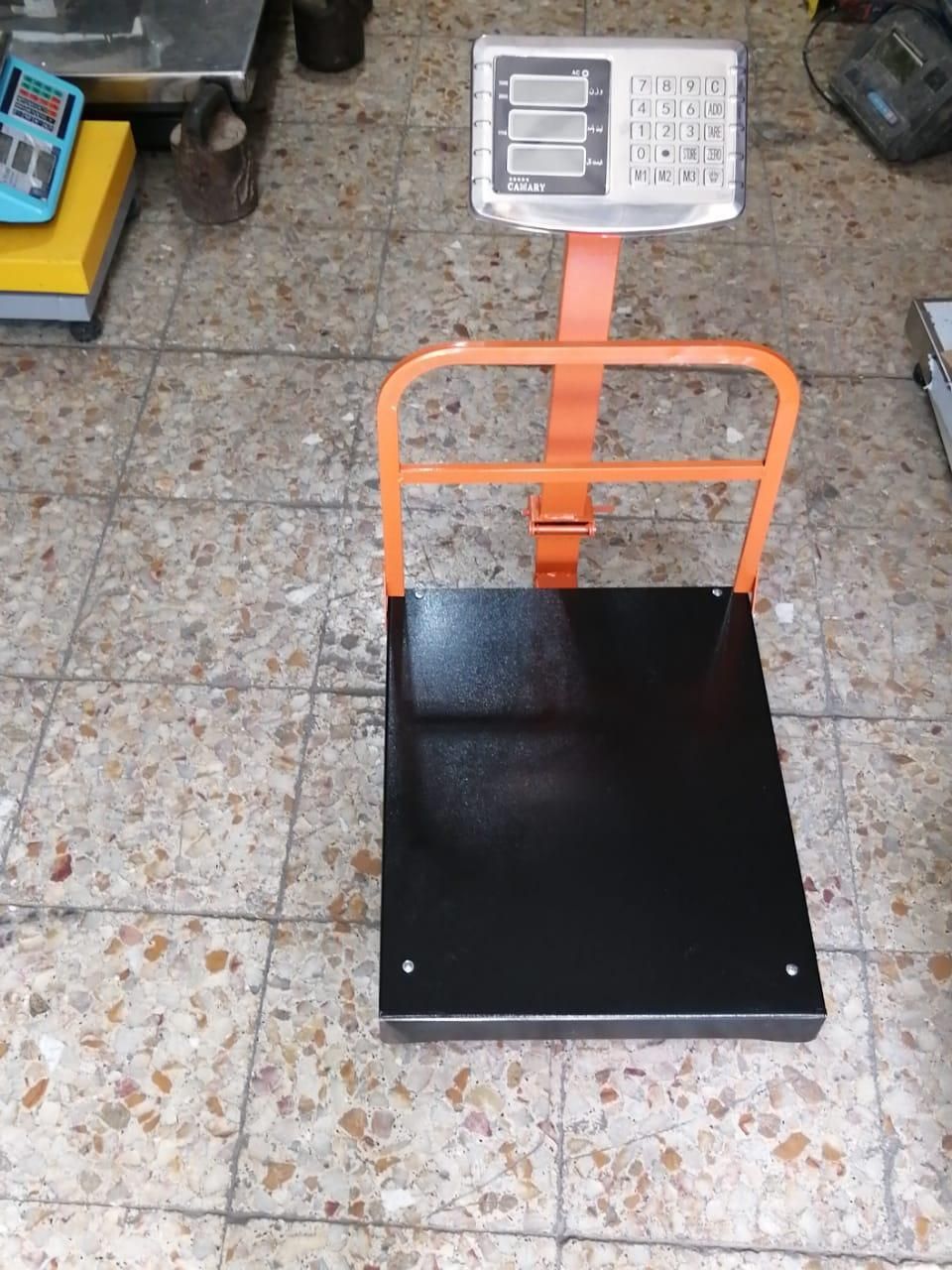 باسکول ۳۰۰ کیلوگرمی با کفه ۴۰در۵۰ سنگین|فروشگاه و مغازه|تبریز, |دیوار