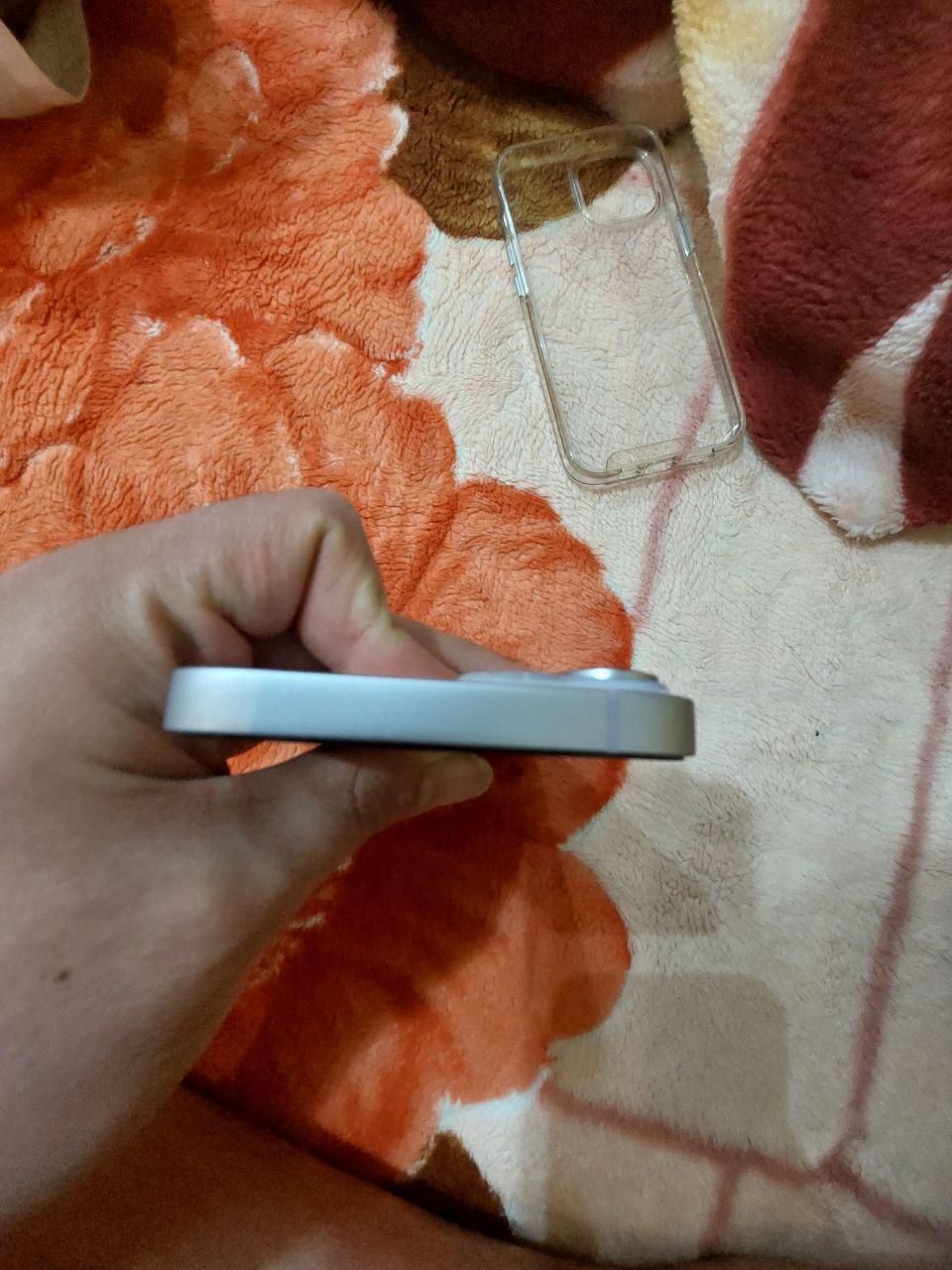 اپل iphone 14 با حافظهٔ ۱۲۸ گیگابایت|موبایل|تهران, چیتگر|دیوار