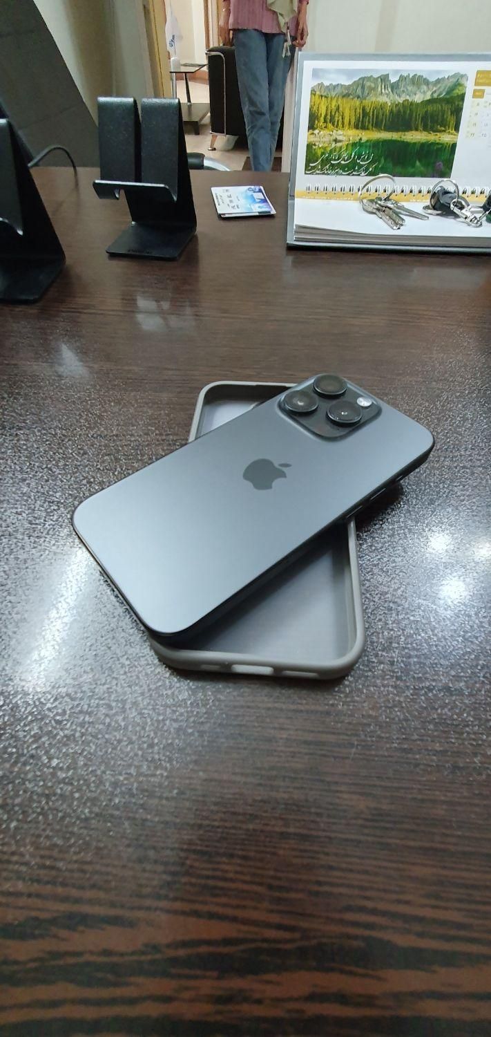 اپل iPhone 15 Pro با حافظهٔ ۲۵۶ گیگ رجیستر|موبایل|اصفهان, باغ زیار|دیوار