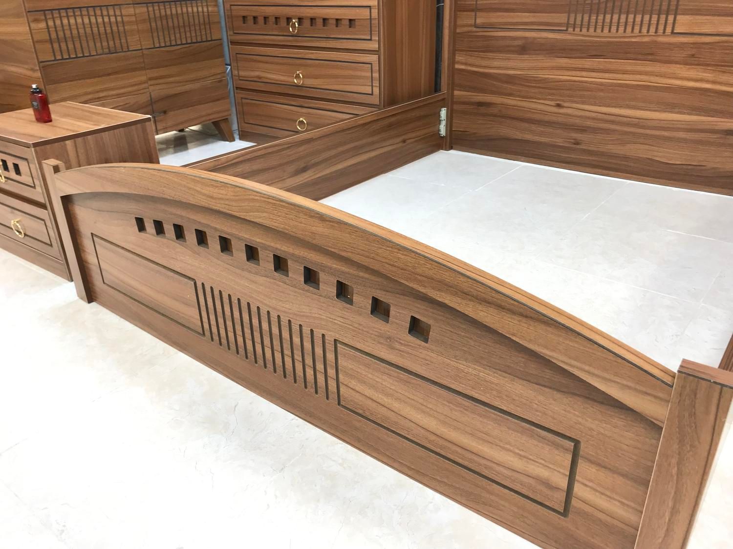 سرویس خواب مدل نگین|تخت و سرویس خواب|تبریز, |دیوار