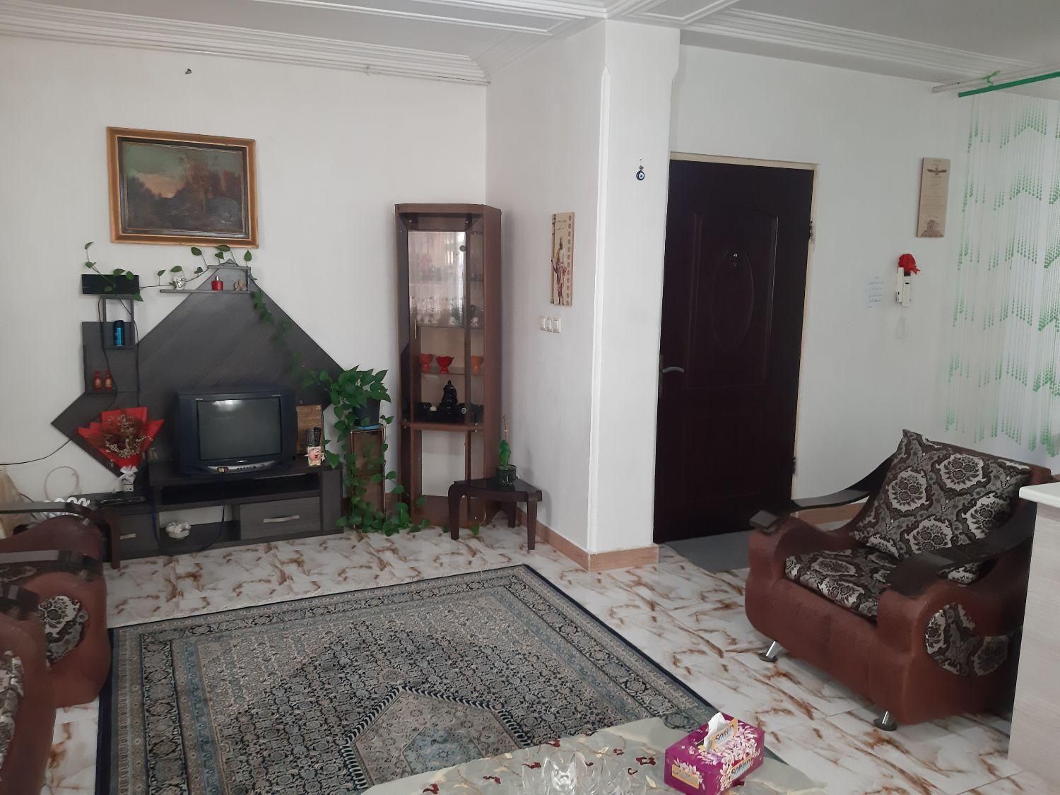 اجاره اپارتمان با پارکینگ در جانبازان|اجارهٔ کوتاه‌مدت آپارتمان و سوئیت|رشت, حومه رشت|دیوار