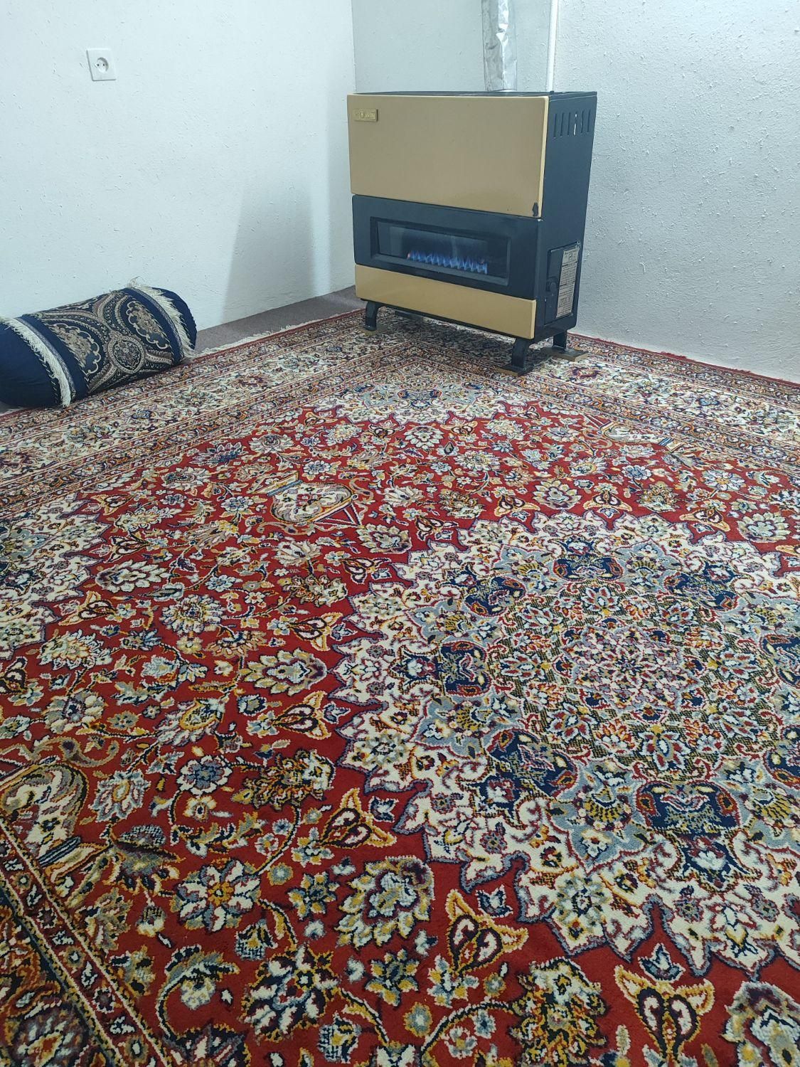 منزل مبله قلات باتمام امکانات رفاهی|اجارهٔ کوتاه‌مدت آپارتمان و سوئیت|شیراز, گویم|دیوار