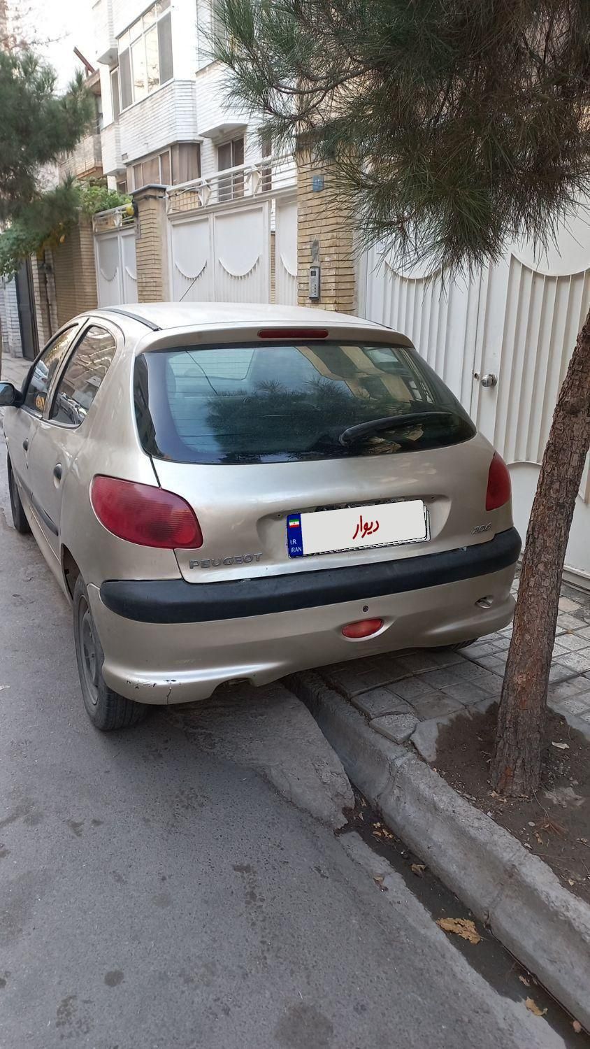 پژو 206 تیپ ۲، مدل ۱۳۸۳|خودرو سواری و وانت|مشهد, شهید فرامرز عباسی|دیوار