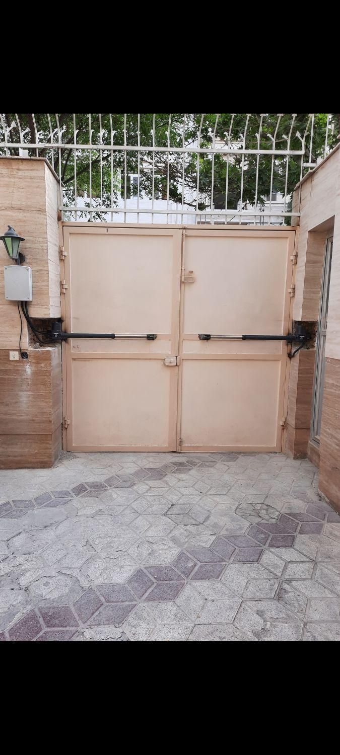 نصب وتعمیر درب برقی کرکره برقی جک پارکینگی|خدمات پیشه و مهارت|مشهد, وکیل‌آباد|دیوار