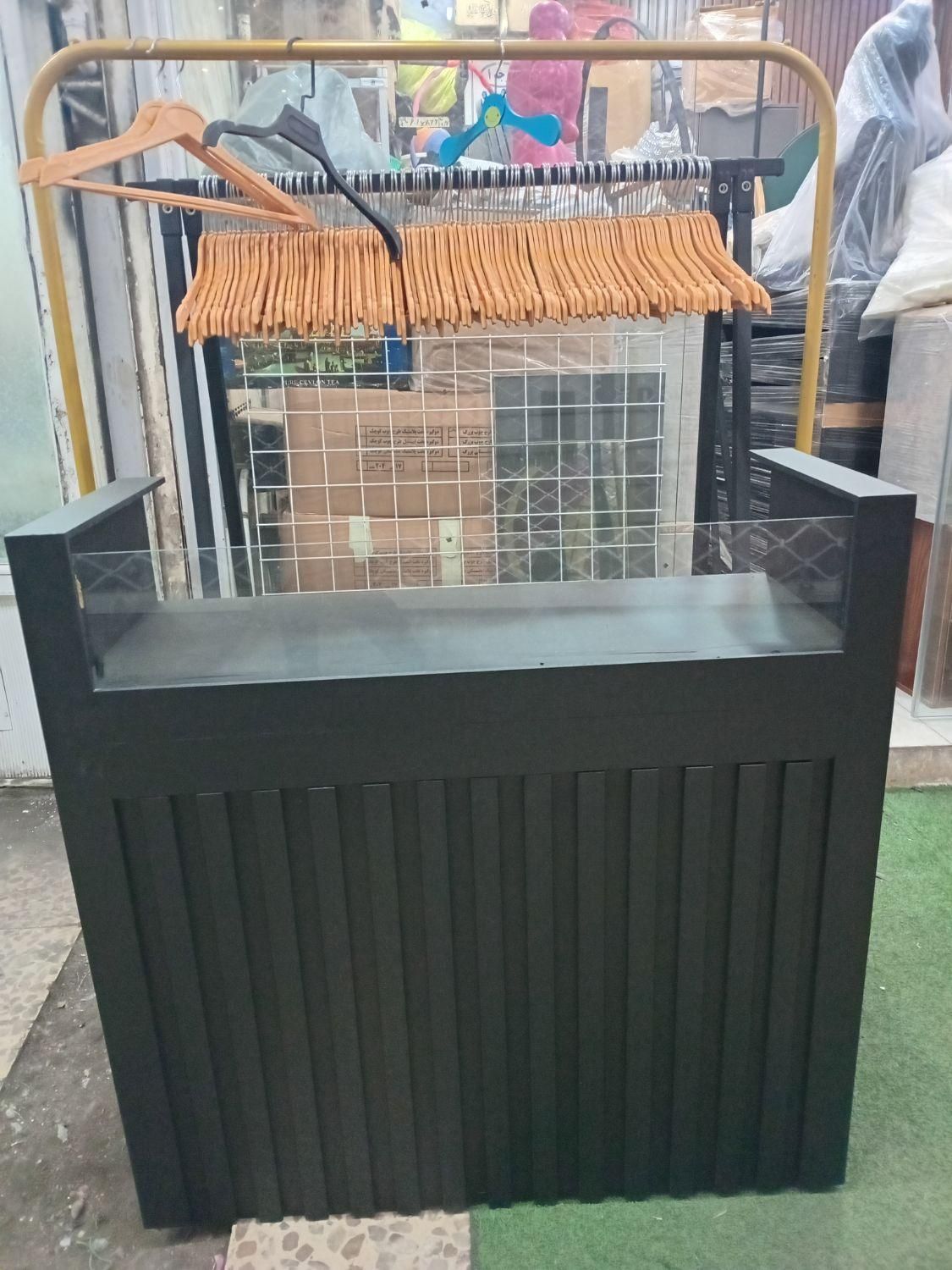 ۲۲۶۵۴دولاین رگال مبرهن مانکن|فروشگاه و مغازه|رشت, استادسرا|دیوار