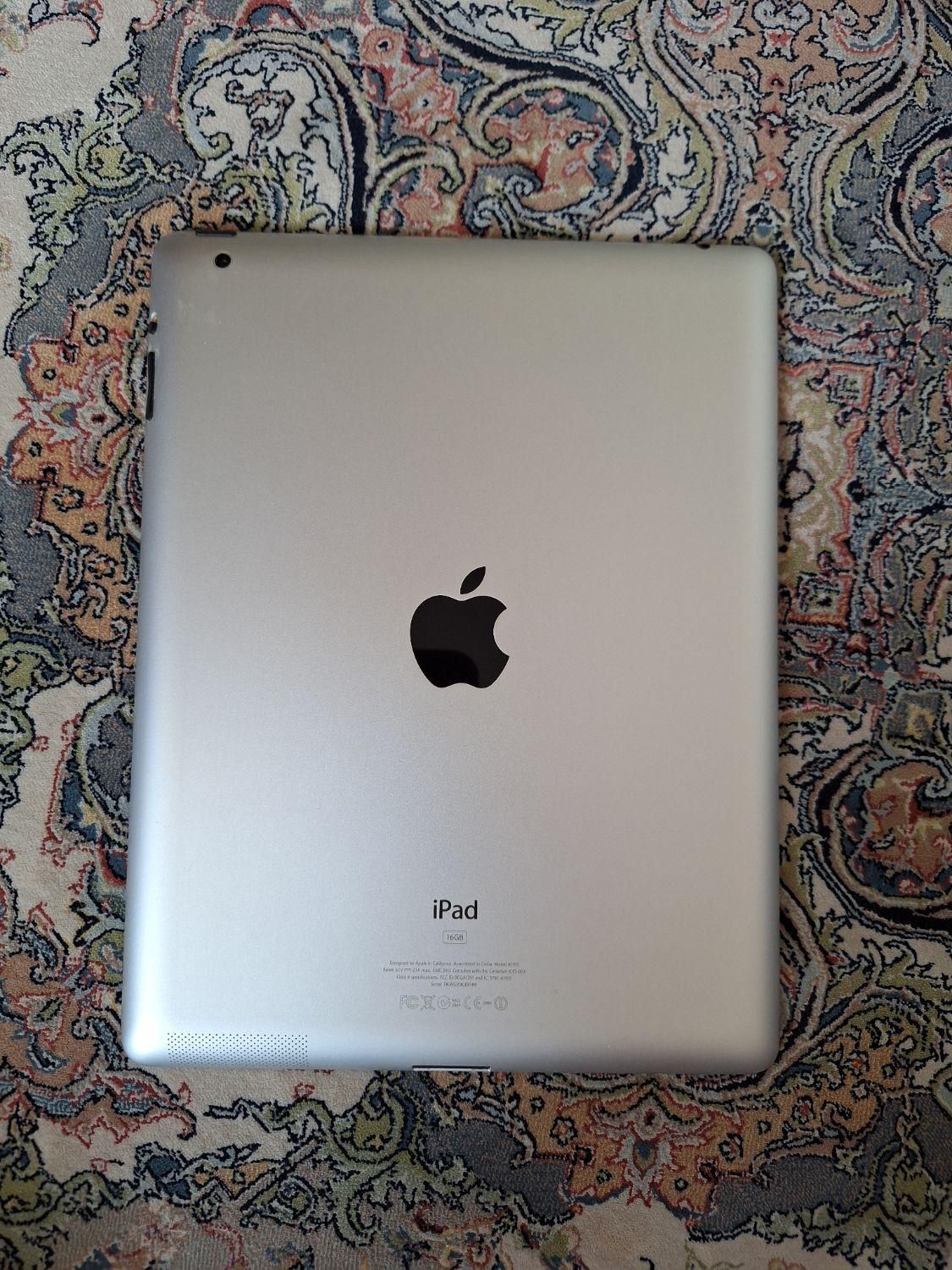 ipad 2 WiFi  نقره ای|تبلت|تهران, شهرک گلها|دیوار