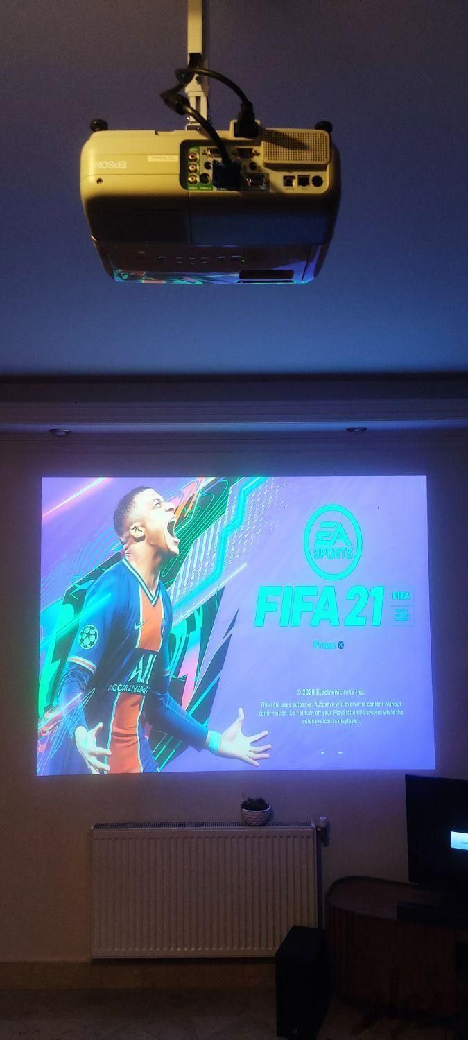 ویدیو پروژکتور گیمینگ برای ps5 - ps4 - FIFAو ..|تلویزیون و پروژکتور|مشهد, شهرک رازی|دیوار
