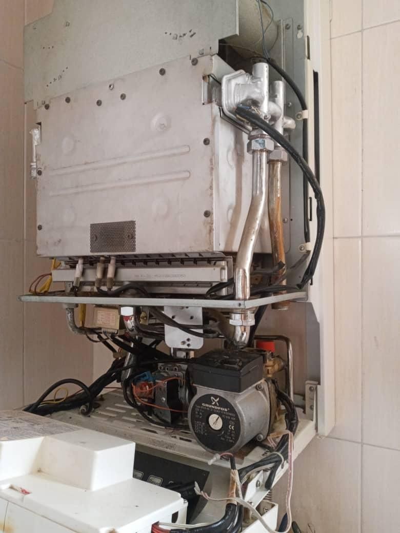 تعمیر کار پکیج و آبگرمکن تخصصی ضمانتی کل شیراز|آبگرمکن، پکیج، شوفاژ|شیراز, پانصد دستگاه ارتش|دیوار