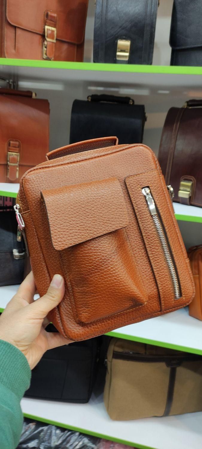 کیف دوشی چرم طبیعی گاوی مدل چمدان کمربند چرمی|کیف، کفش، کمربند|شیراز, اصلاحنژاد|دیوار