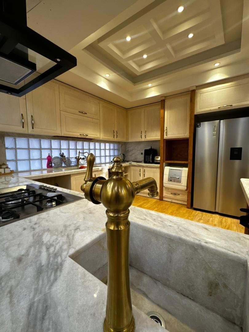 کاخ ویلا استخر دار مستقیم مالک|اجارهٔ کوتاهمدت ویلا و باغ|کیش, |دیوار