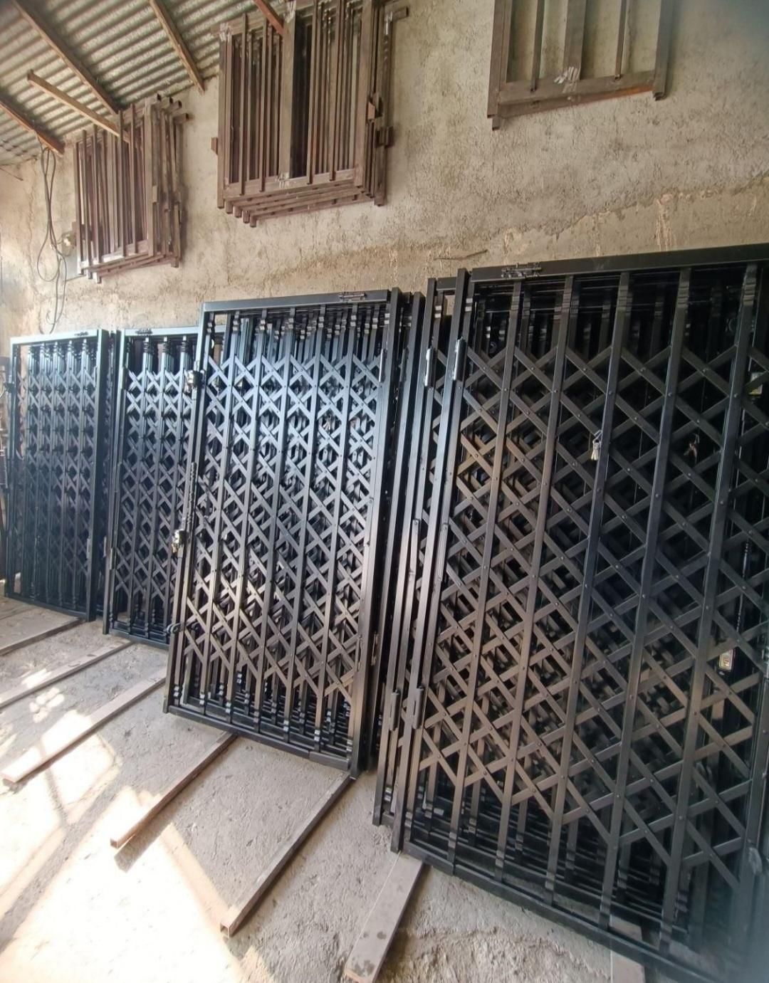 حفاظ اکاردئونی/درب اکاردیونی/سه گل تمام گل|مصالح و تجهیزات ساختمان|کرج, گلشهر|دیوار