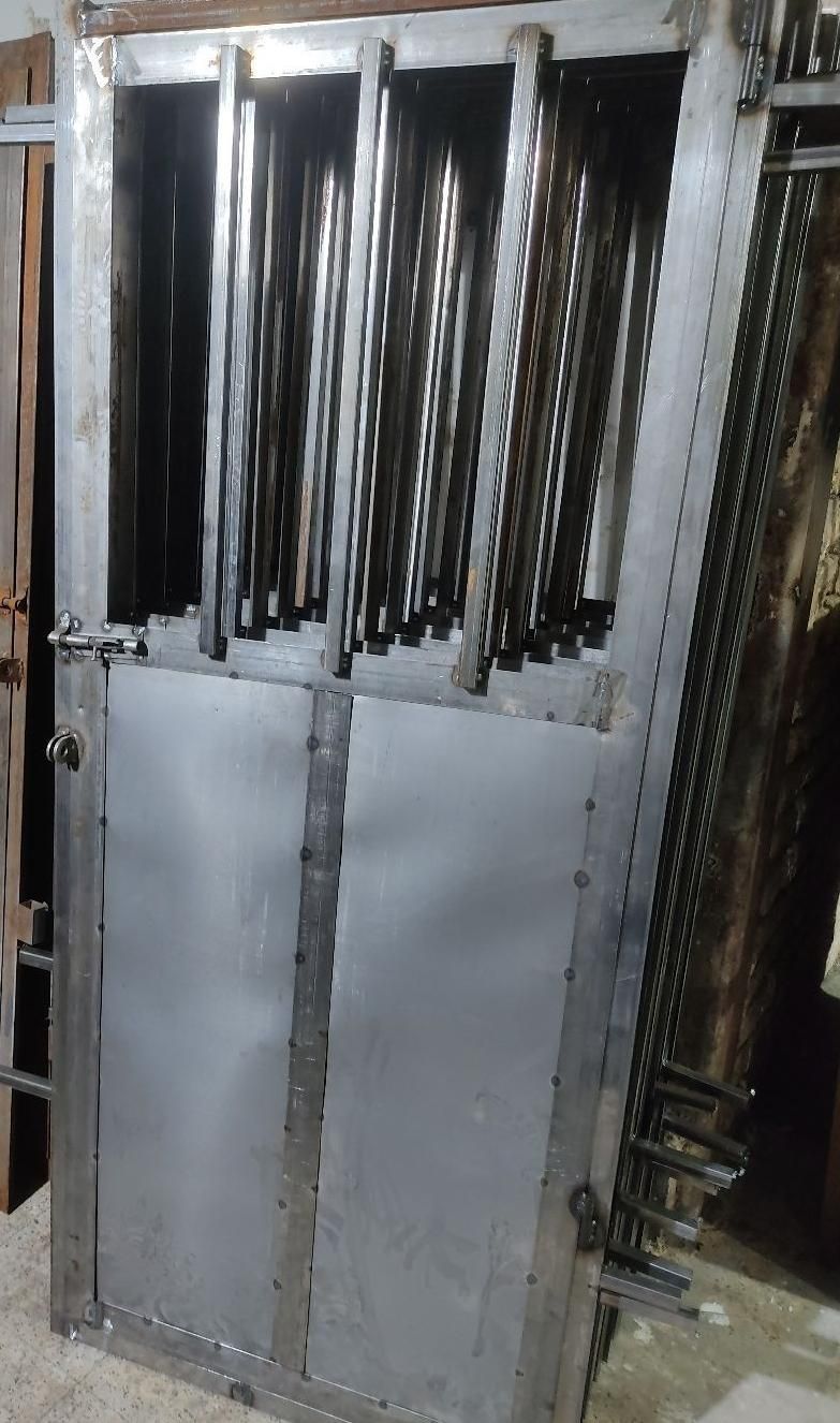 در خرپشته در آهنی درب انباری آماده (کد ۱۳۴)|مصالح و تجهیزات ساختمان|مشهد, نوید|دیوار