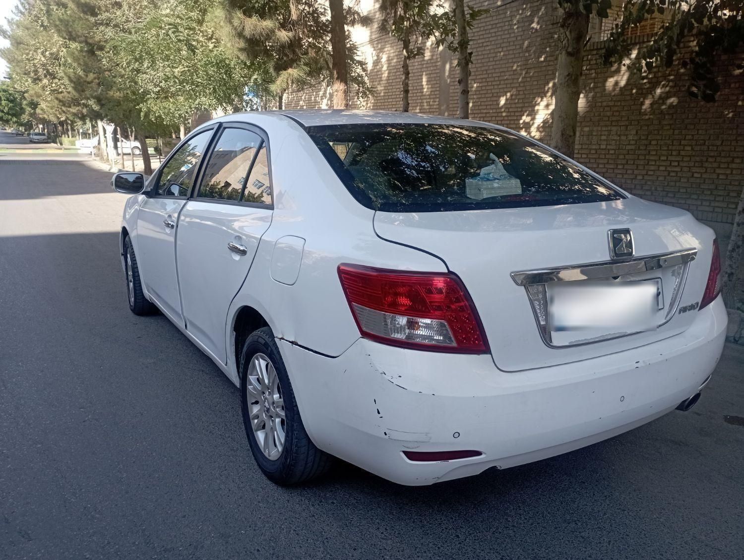 آریو اتوماتیک 1600cc، مدل ۱۳۹۵|خودرو سواری و وانت|تهران, اکباتان|دیوار