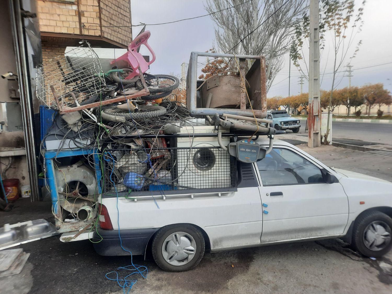 ضایعاتی،سمساری،وسایل انباری،اوراقی|عمده‌فروشی|شیراز, پانصد دستگاه ارتش|دیوار