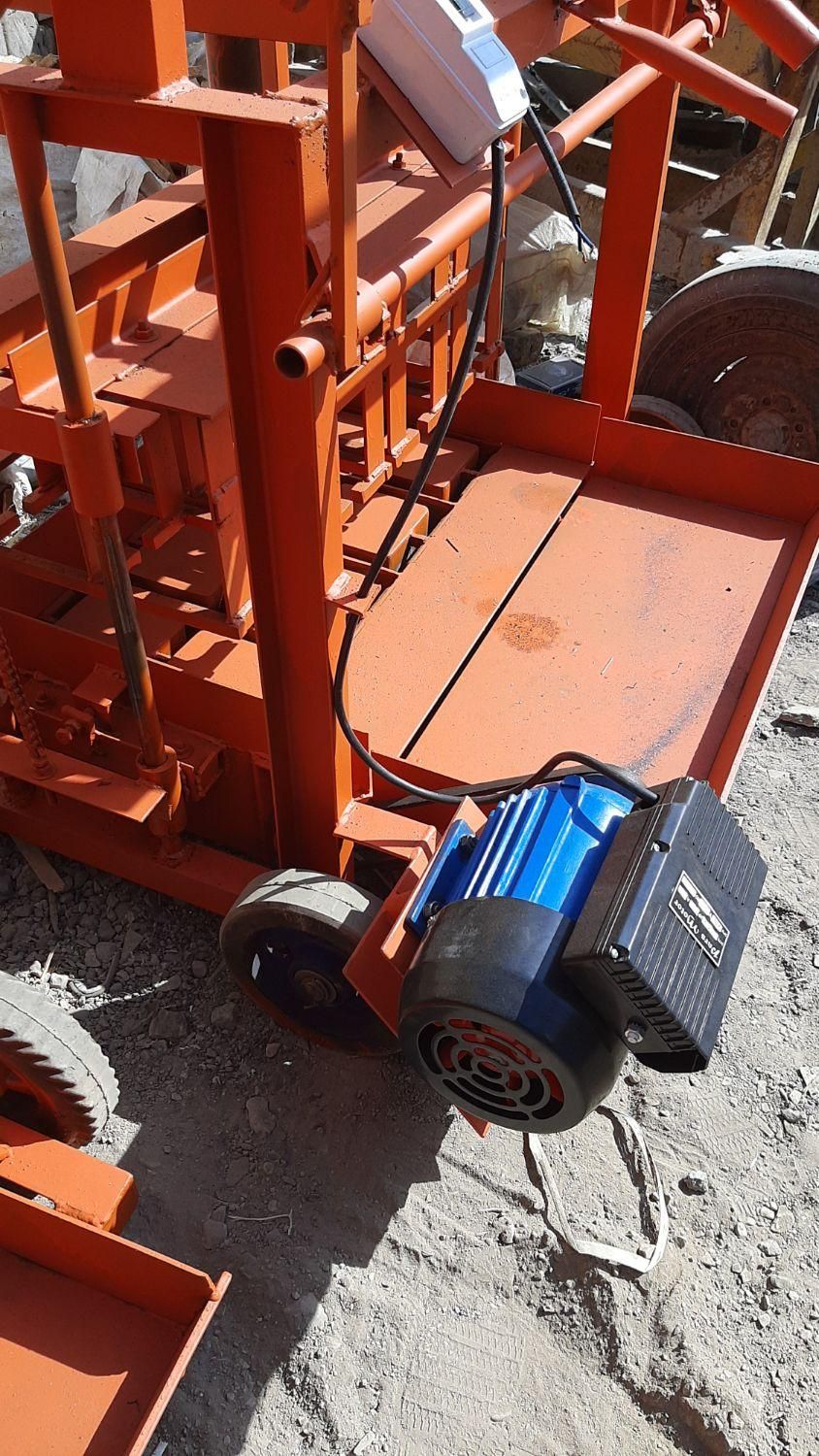 بلوک زن چهار وپنج قالبه تک موتوره|ماشینآلات صنعتی|کرمان, |دیوار