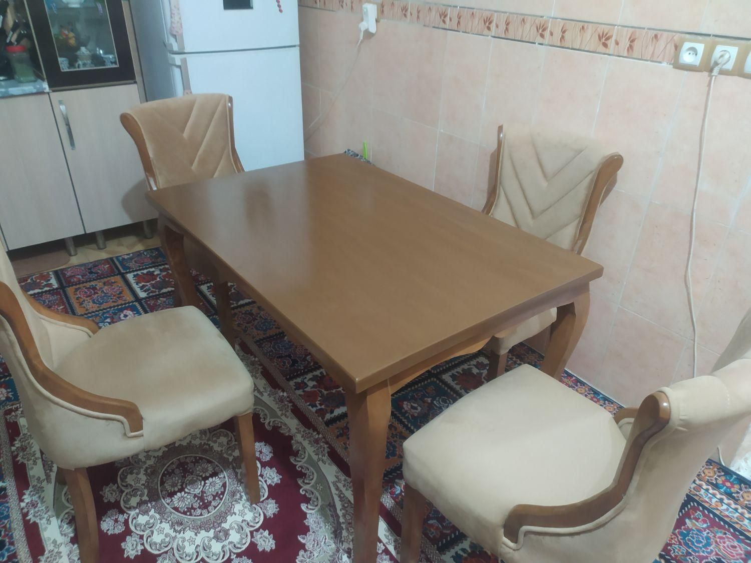 ناهارخوری 4 نفره..|میز و صندلی غذاخوری|میناب, |دیوار