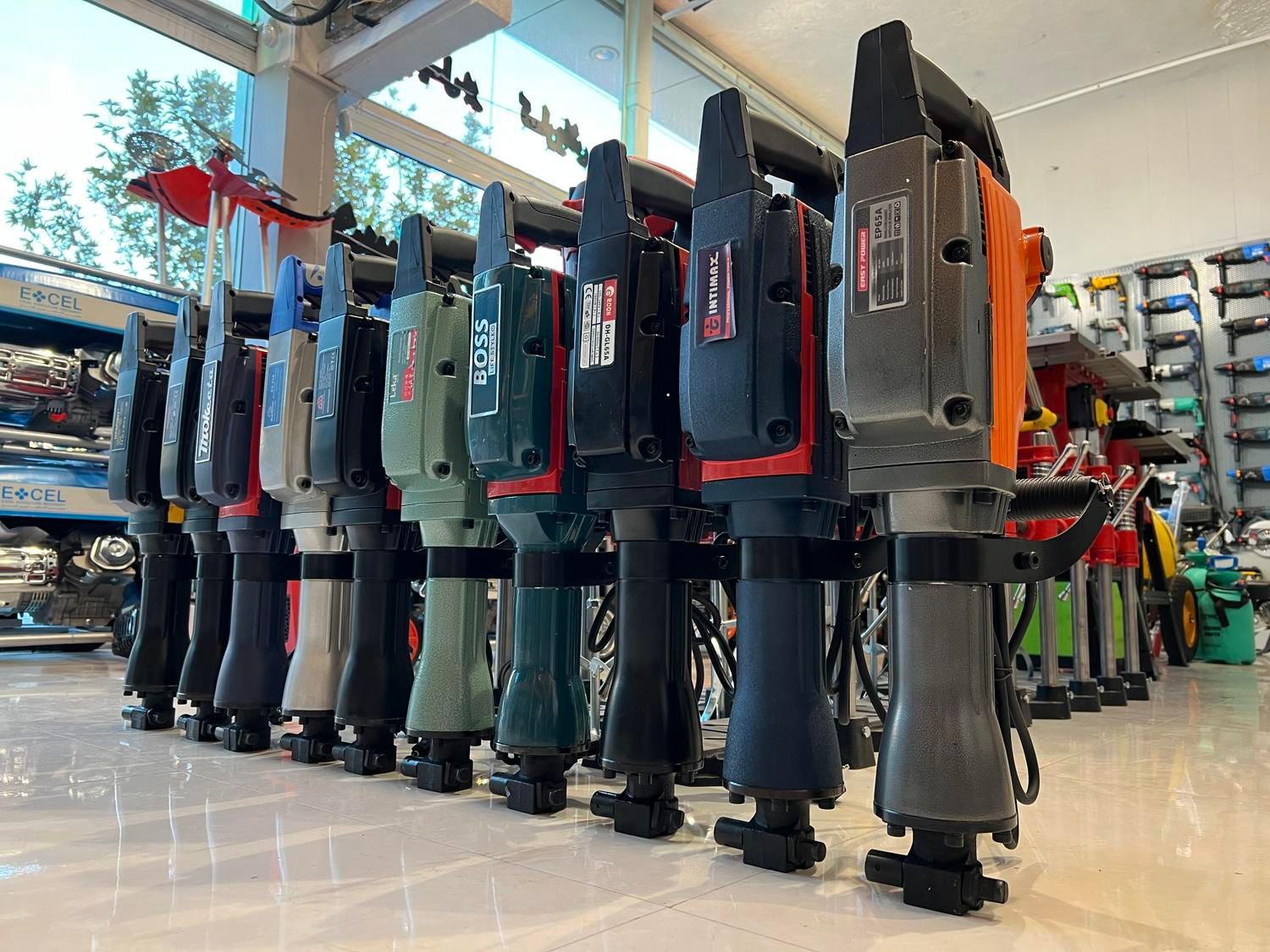 هیلتی بتن کن چکش تخریب پیکور|ماشین‌آلات صنعتی|مشهد, هنرور|دیوار