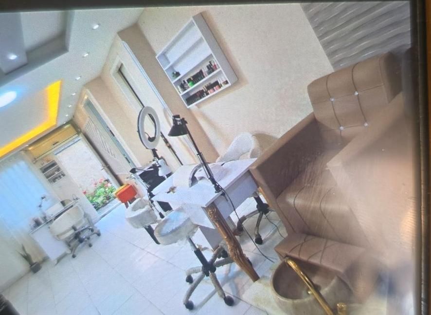 فرصت همکاری در سالن زیبایی پرمشتری شیرین بانو|استخدام درمانی، زیبایی، بهداشتی|رشت, معلم|دیوار